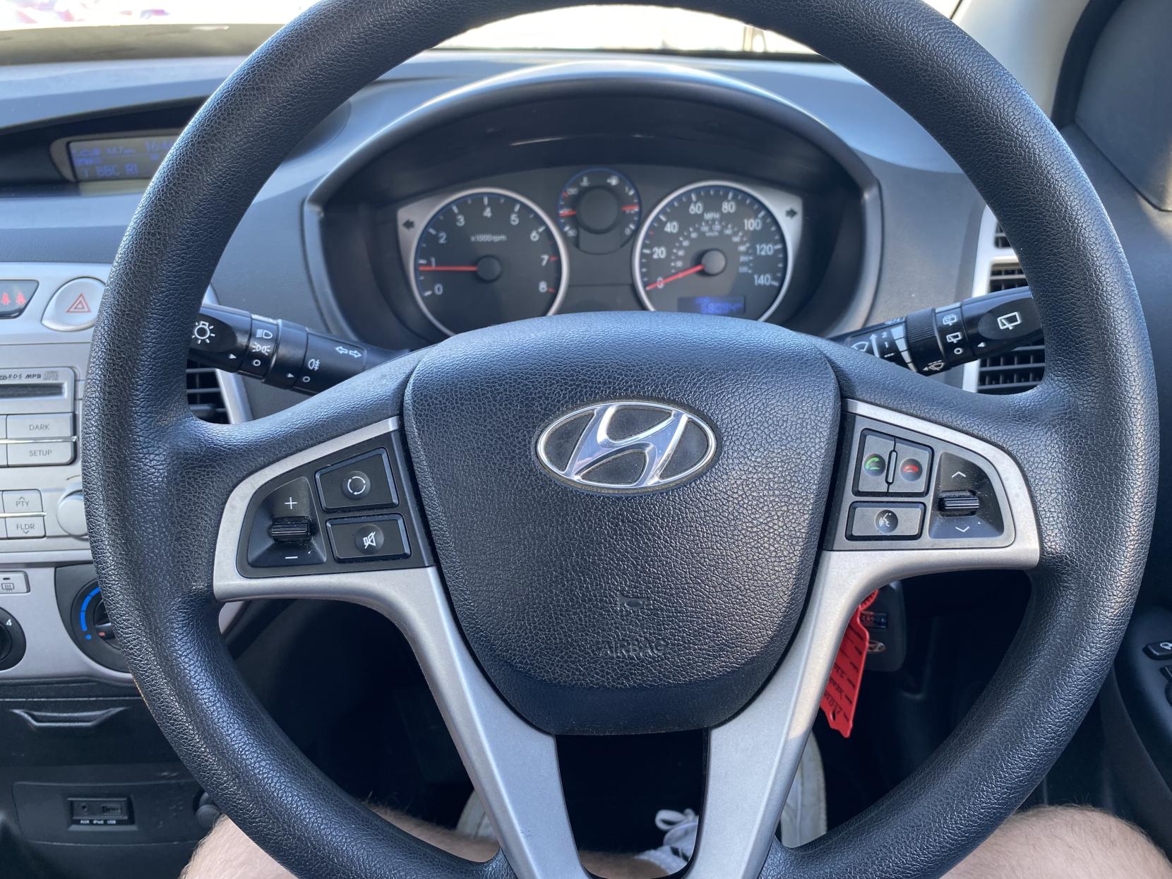 Hyundai i20 1.2 Comfort Hatchback 5dr Petrol Manual Euro 5 (77 bhp)
