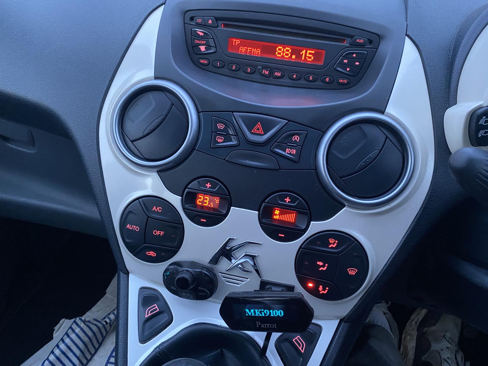 Ford Ka 1.2 Titanium Hatchback 3dr Petrol Manual Euro 5 (69 ps)