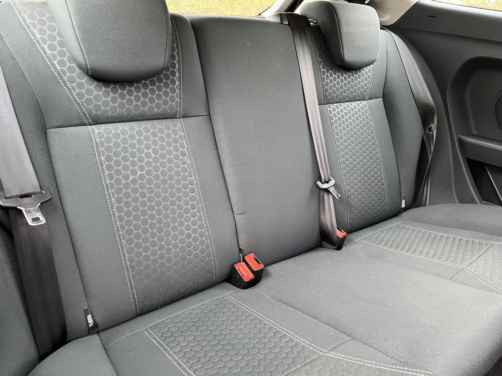 Ford Fiesta 1.25 Zetec Hatchback 3dr Petrol Manual (129 g/km, 81 bhp)