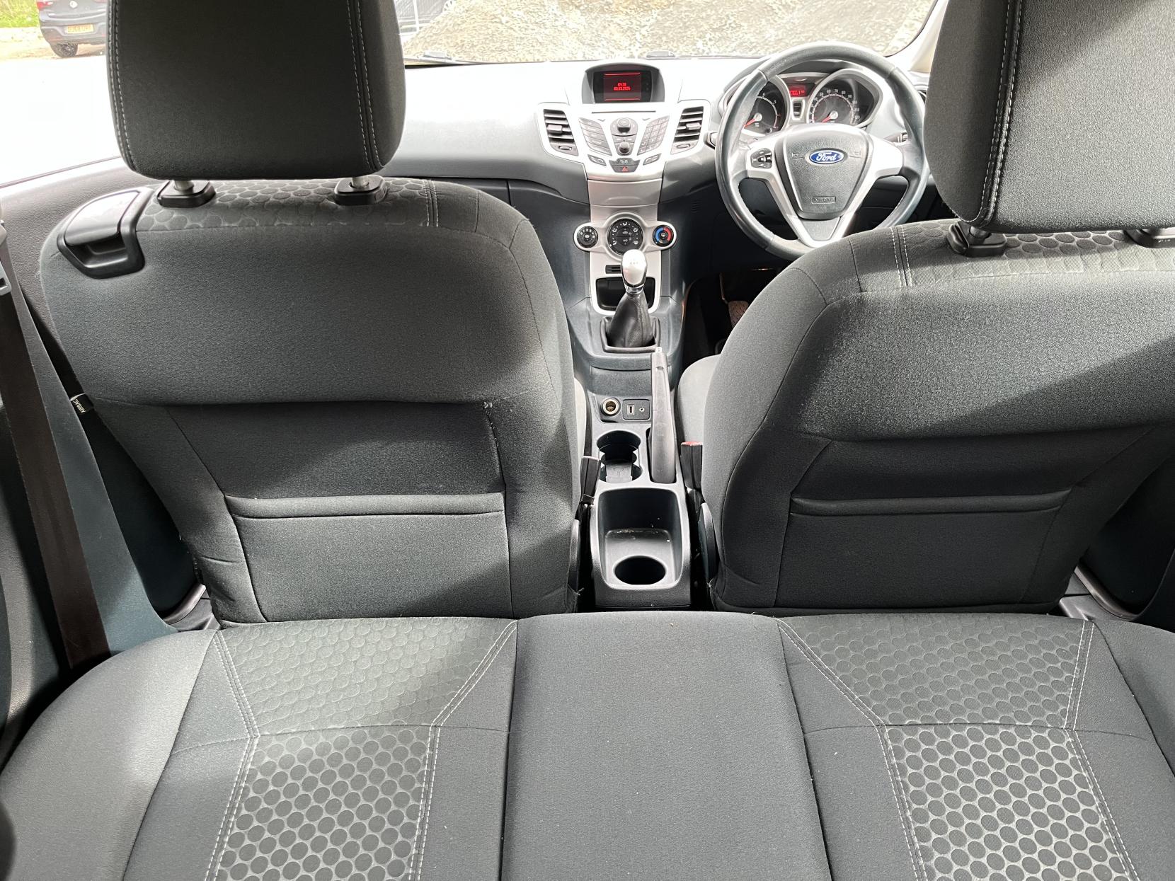 Ford Fiesta 1.25 Zetec Hatchback 3dr Petrol Manual (129 g/km, 81 bhp)