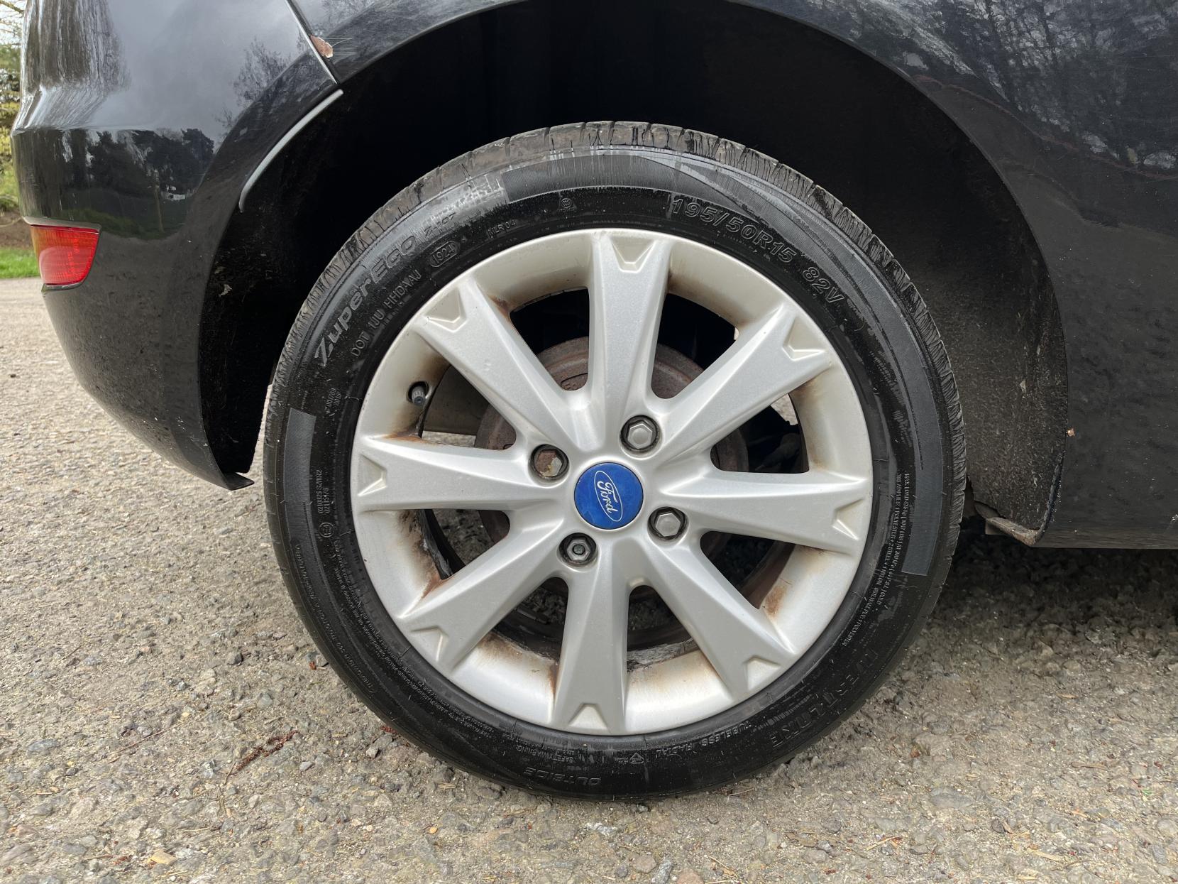 Ford Fiesta 1.25 Zetec Hatchback 3dr Petrol Manual (129 g/km, 81 bhp)