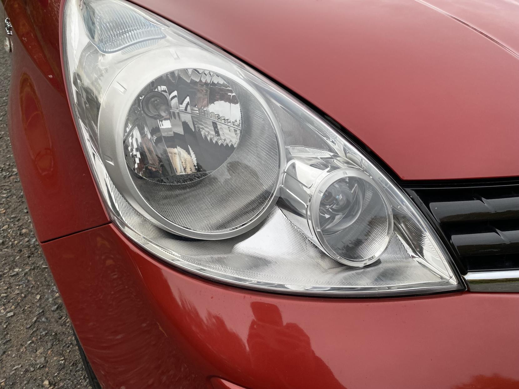 Nissan Note 1.4 16V n-tec Hatchback 5dr Petrol Manual Euro 4 (88 ps)