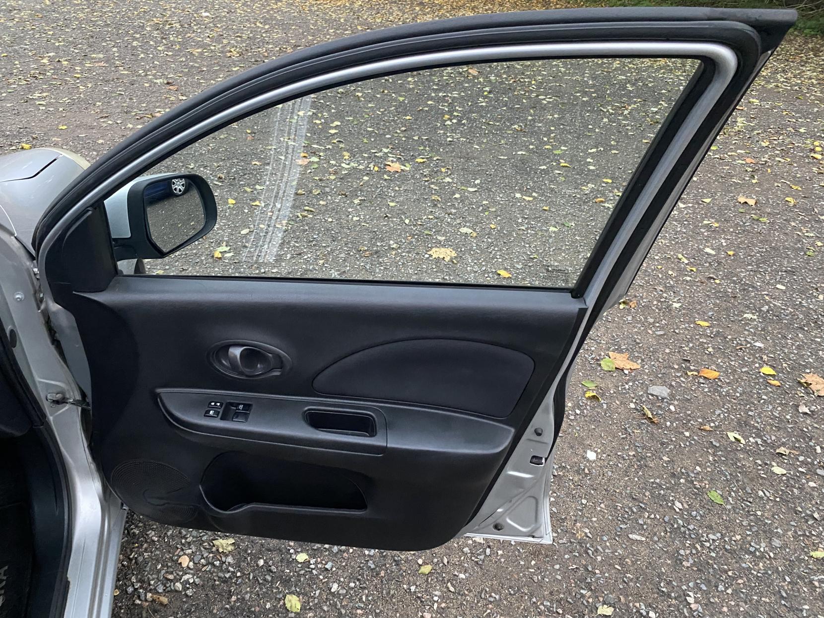 Nissan Micra 1.2 12V Acenta Hatchback 5dr Petrol Manual Euro 5 (80 ps)