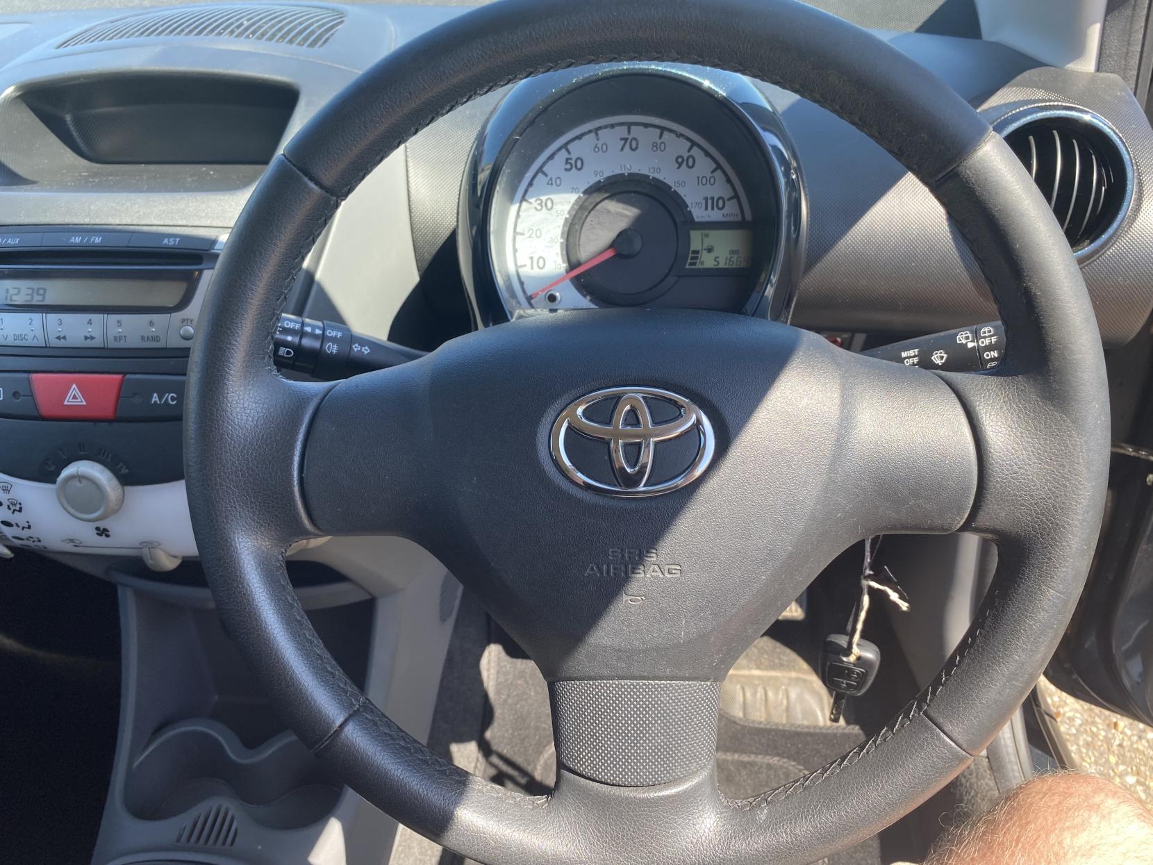 Toyota AYGO 1.0 VVT-i Ice Hatchback 5dr Petrol Manual Euro 5 (67 ps)