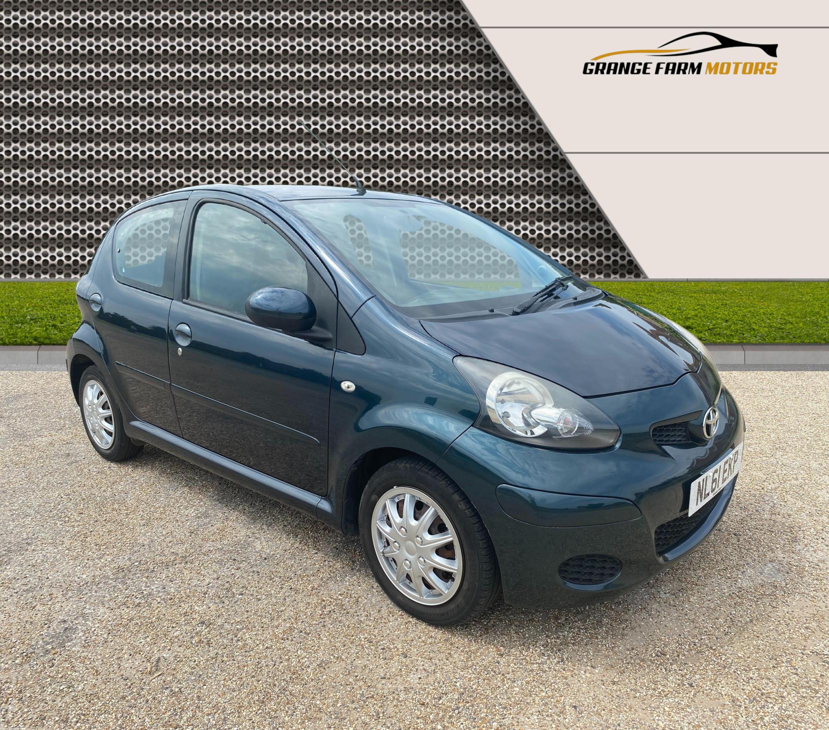 Toyota AYGO 1.0 VVT-i Ice Hatchback 5dr Petrol Manual Euro 5 (67 ps)