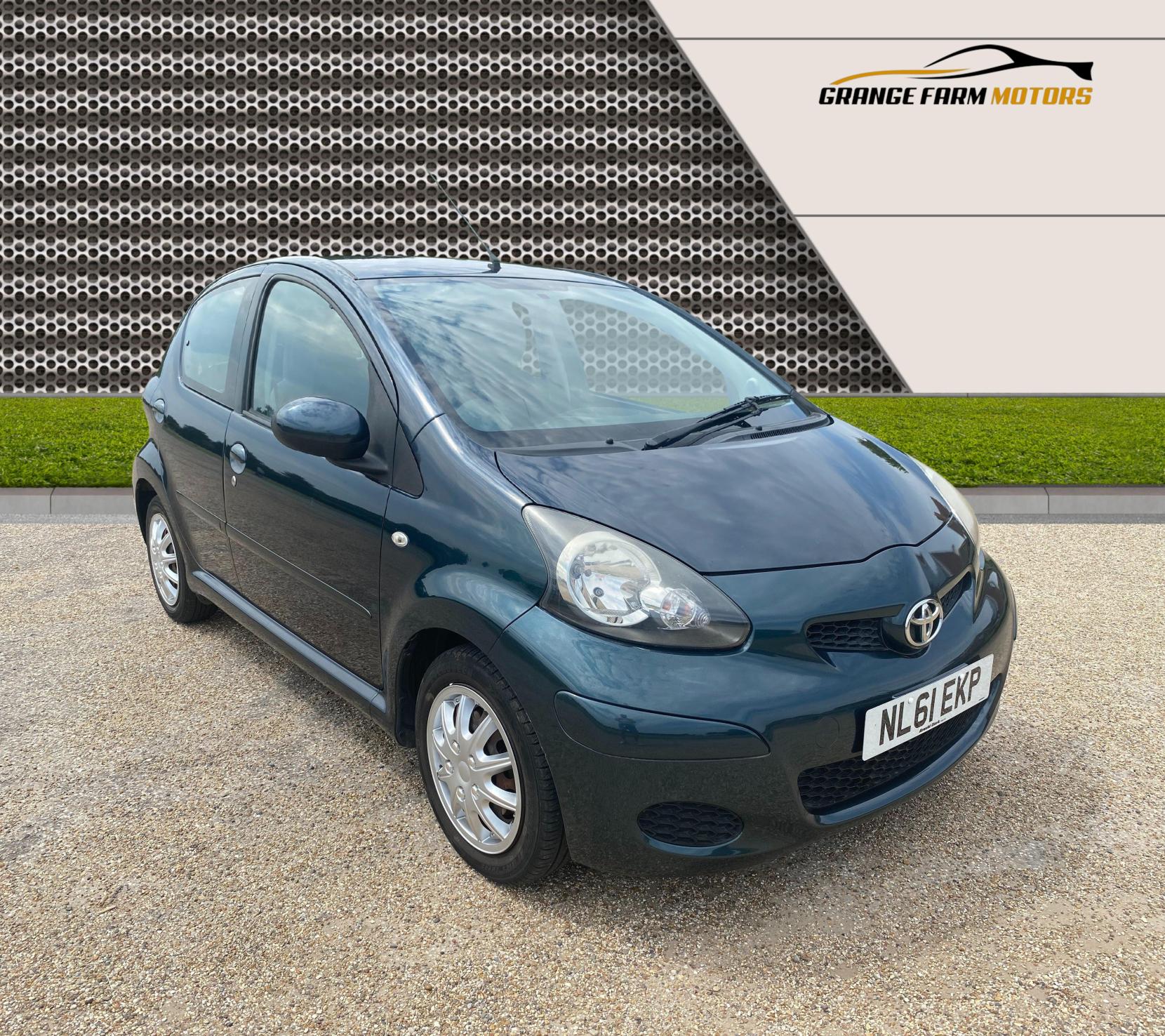 Toyota AYGO 1.0 VVT-i Ice Hatchback 5dr Petrol Manual Euro 5 (67 ps)
