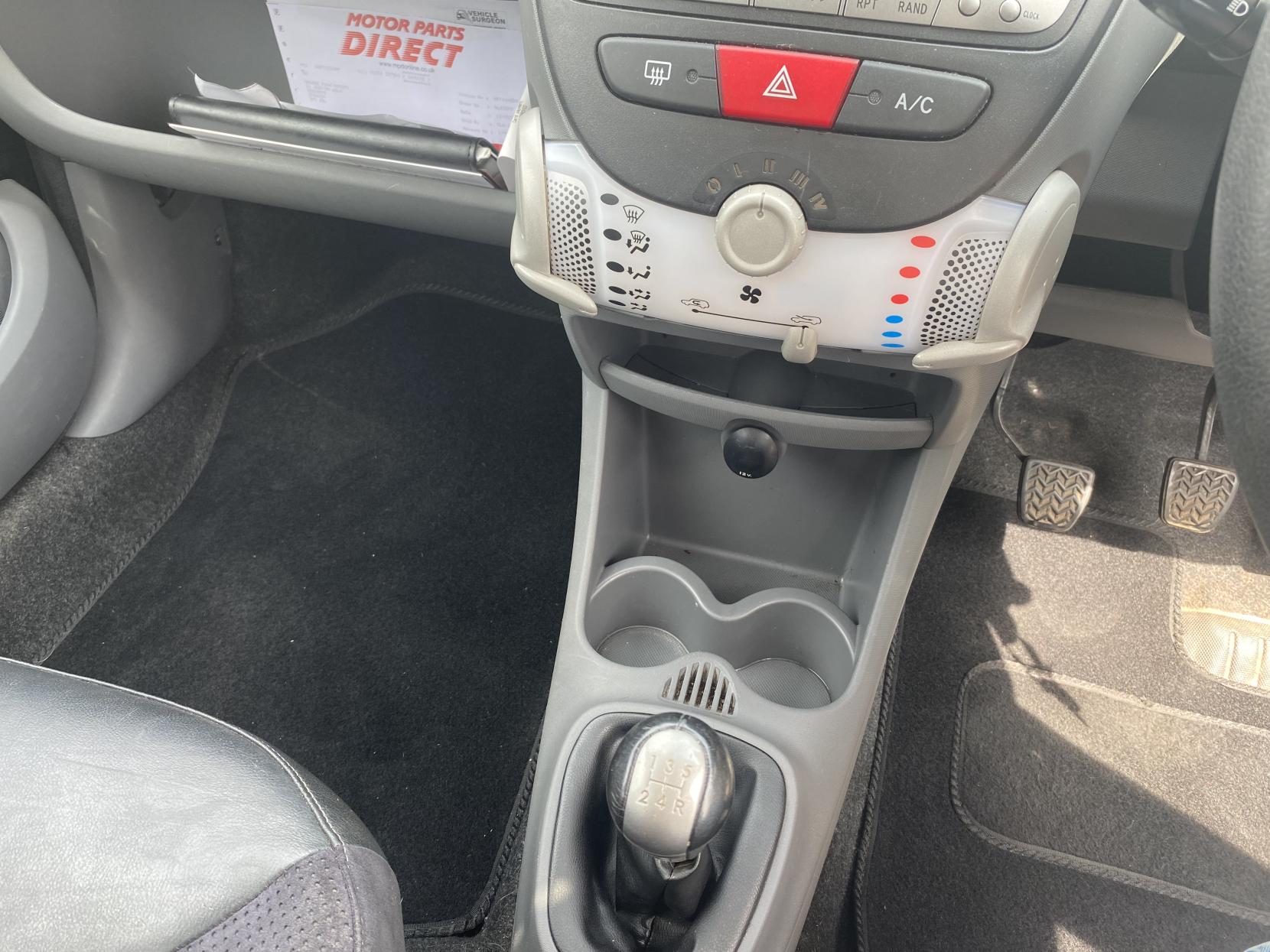 Toyota AYGO 1.0 VVT-i Ice Hatchback 5dr Petrol Manual Euro 5 (67 ps)