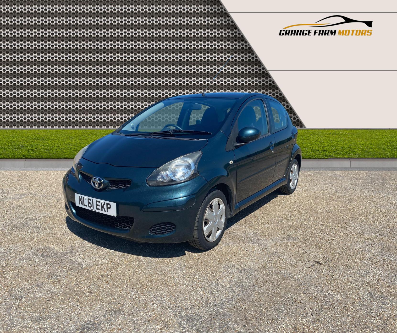 Toyota AYGO 1.0 VVT-i Ice Hatchback 5dr Petrol Manual Euro 5 (67 ps)