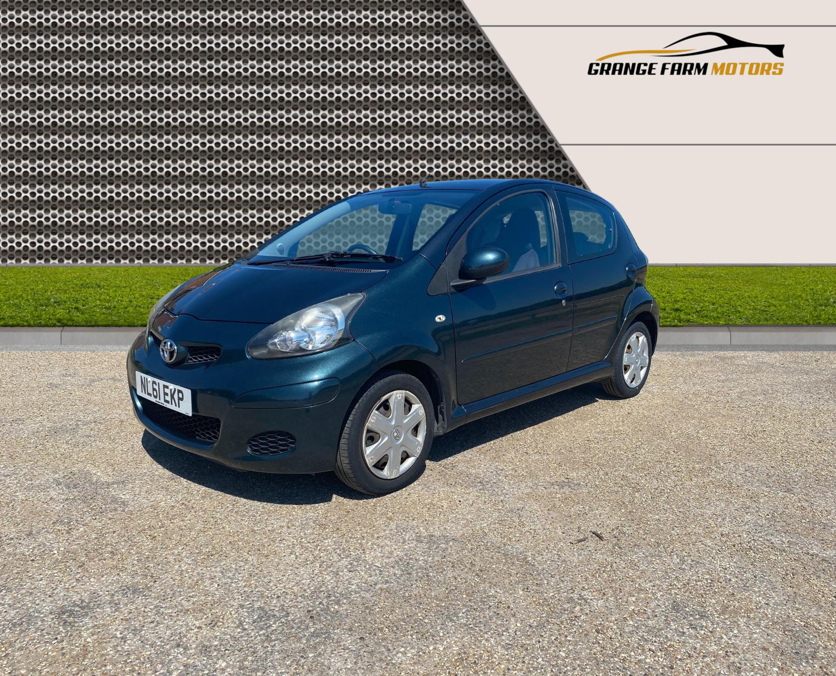 Toyota AYGO 1.0 VVT-i Ice Hatchback 5dr Petrol Manual Euro 5 (67 ps)