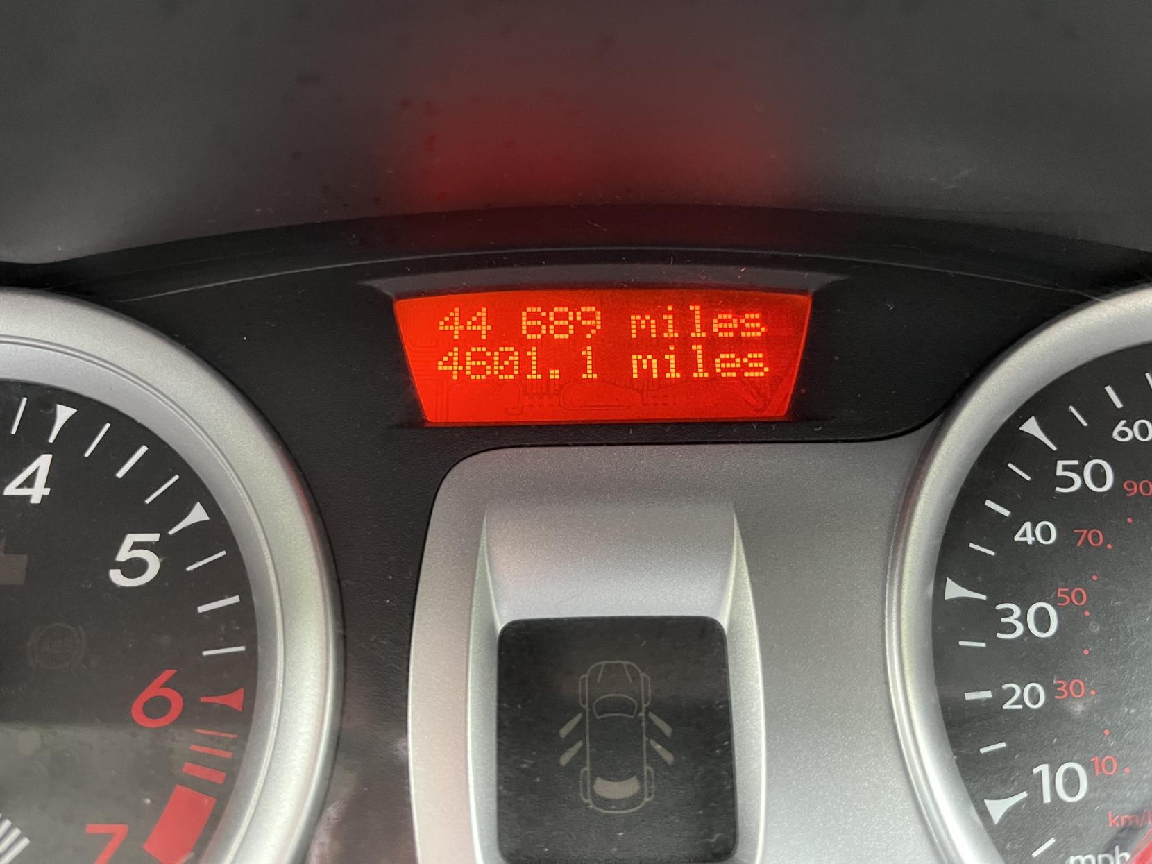 Renault Clio 1.2 TCe 16v Expression Hatchback 5dr Petrol Manual (139 g/km, 100 bhp)