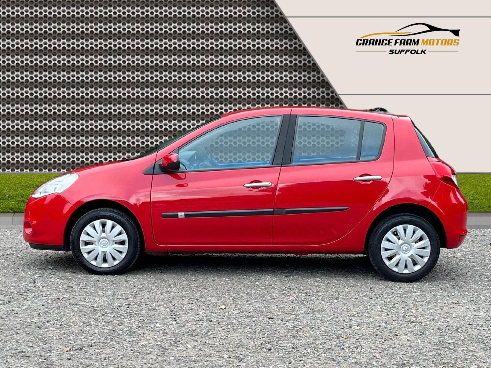Renault Clio 1.2 TCe 16v Expression Hatchback 5dr Petrol Manual (139 g/km, 100 bhp)