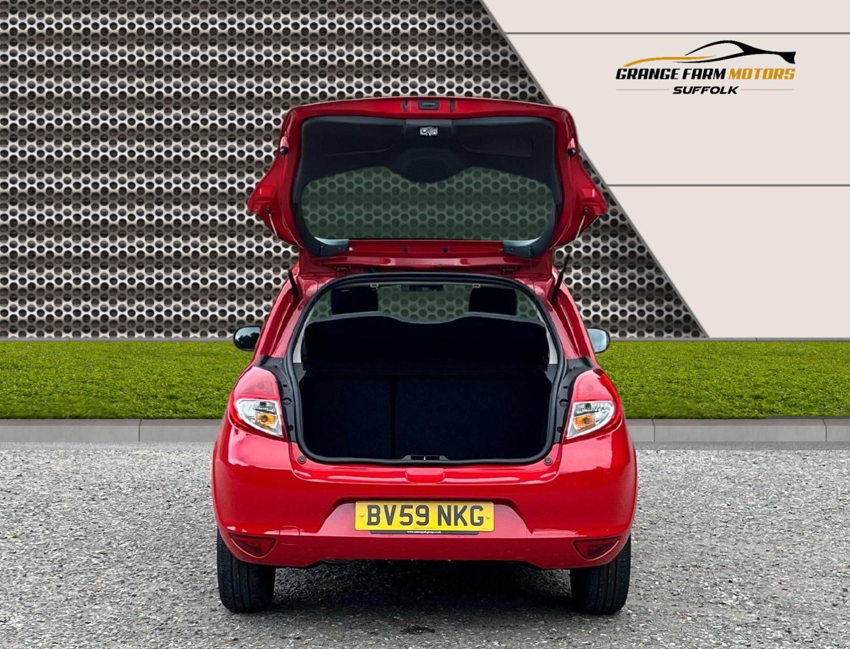 Renault Clio 1.2 TCe 16v Expression Hatchback 5dr Petrol Manual (139 g/km, 100 bhp)
