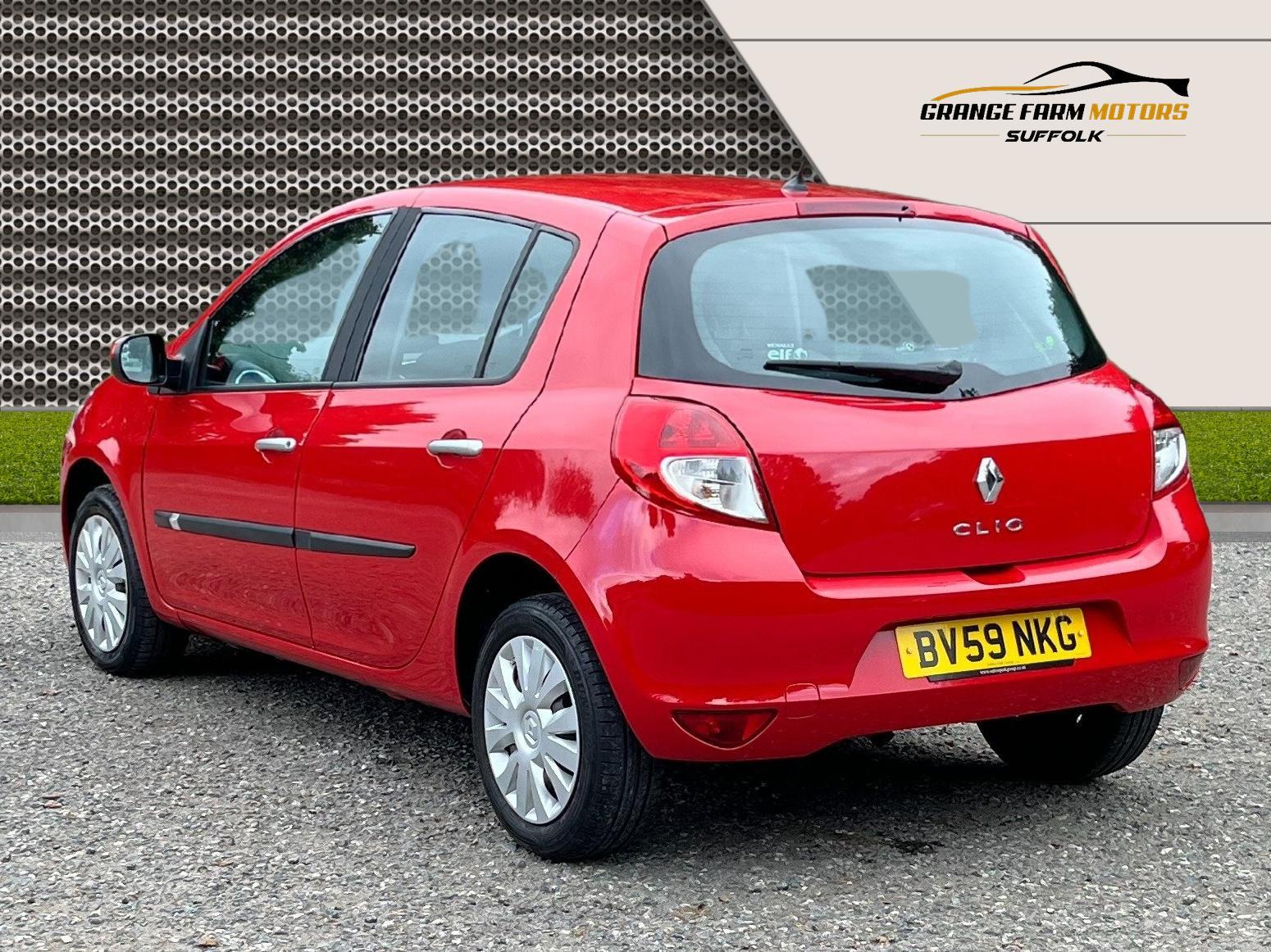 Renault Clio 1.2 TCe 16v Expression Hatchback 5dr Petrol Manual (139 g/km, 100 bhp)