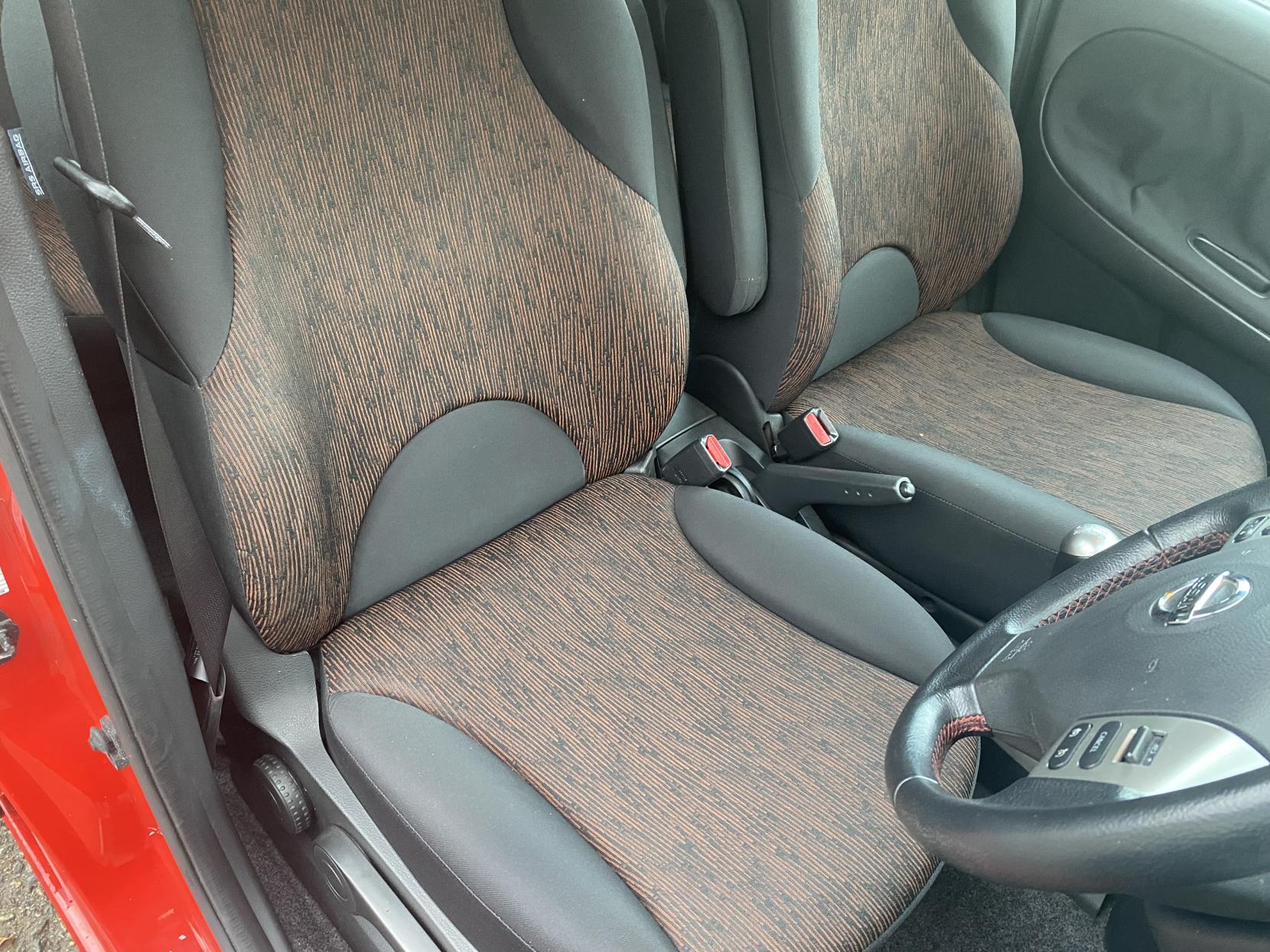 Nissan Note 1.4 16V Acenta Hatchback 5dr Petrol Manual Euro 4 (88 ps)