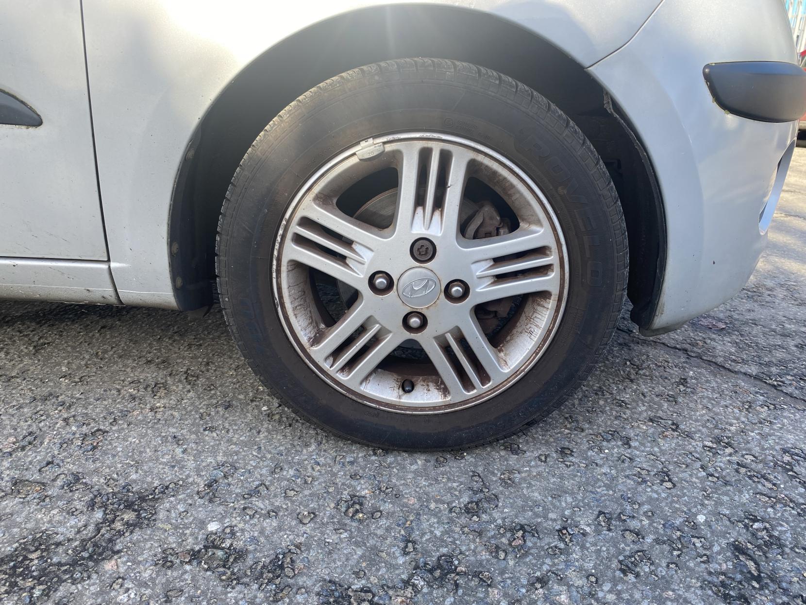 Hyundai i10 1.2 Comfort Hatchback 5dr Petrol Manual Euro 4 (77 bhp)