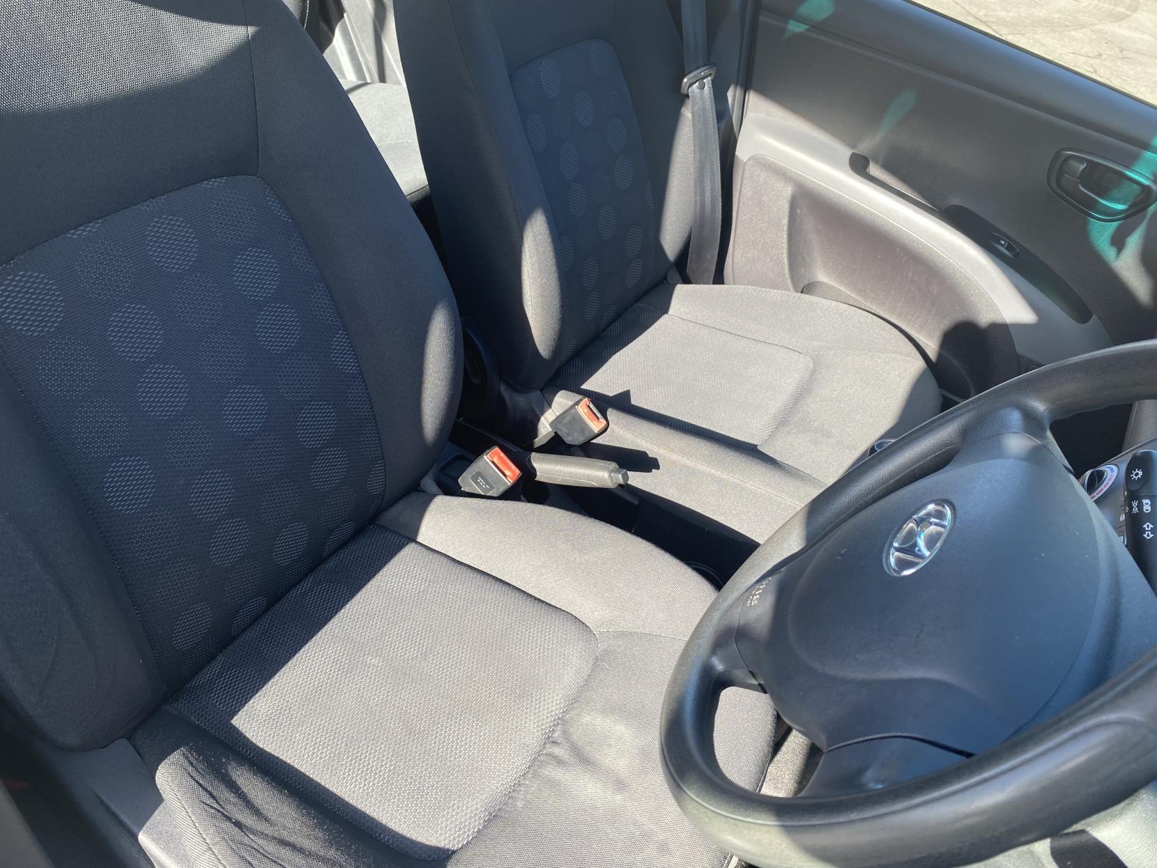 Hyundai i10 1.2 Comfort Hatchback 5dr Petrol Manual Euro 4 (77 bhp)