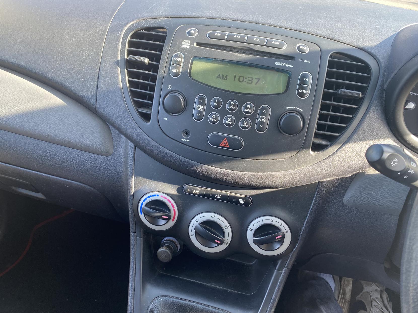 Hyundai i10 1.2 Comfort Hatchback 5dr Petrol Manual Euro 4 (77 bhp)