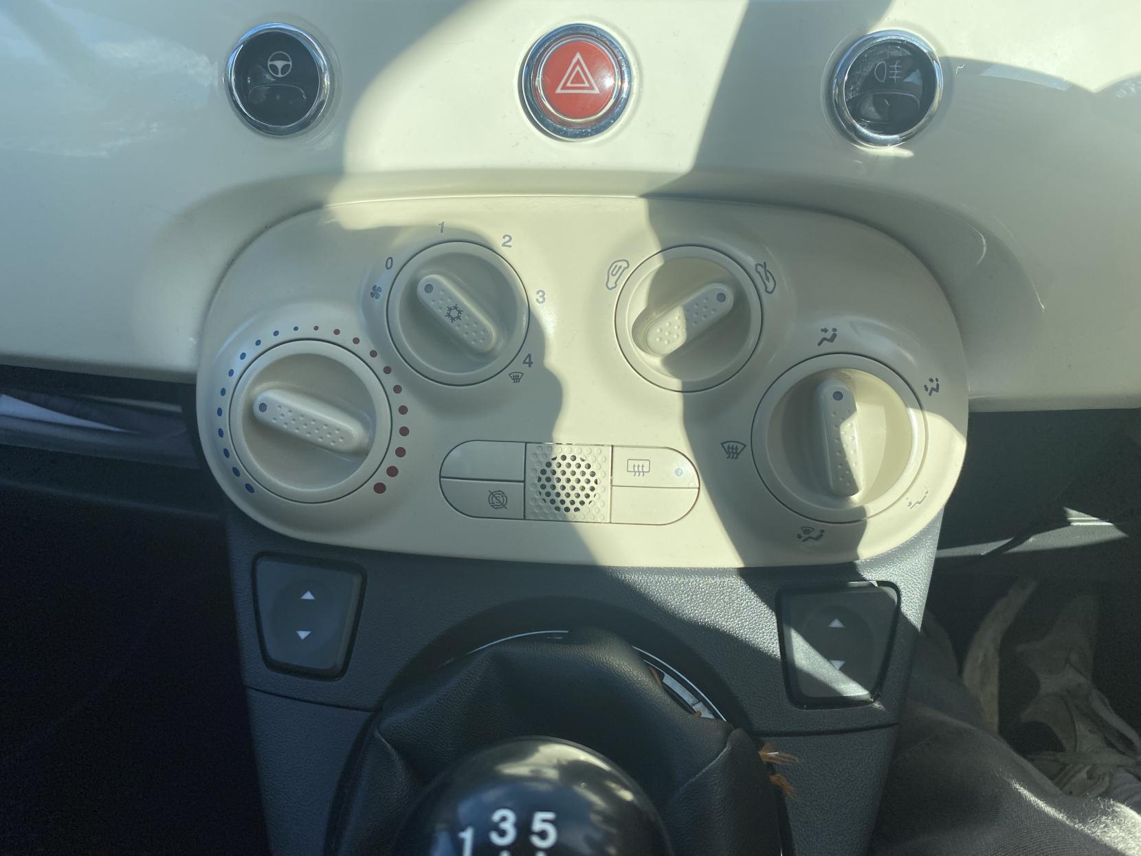 Fiat 500 1.2 Lounge Hatchback 3dr Petrol Manual Euro 5 (s/s) (69 bhp)