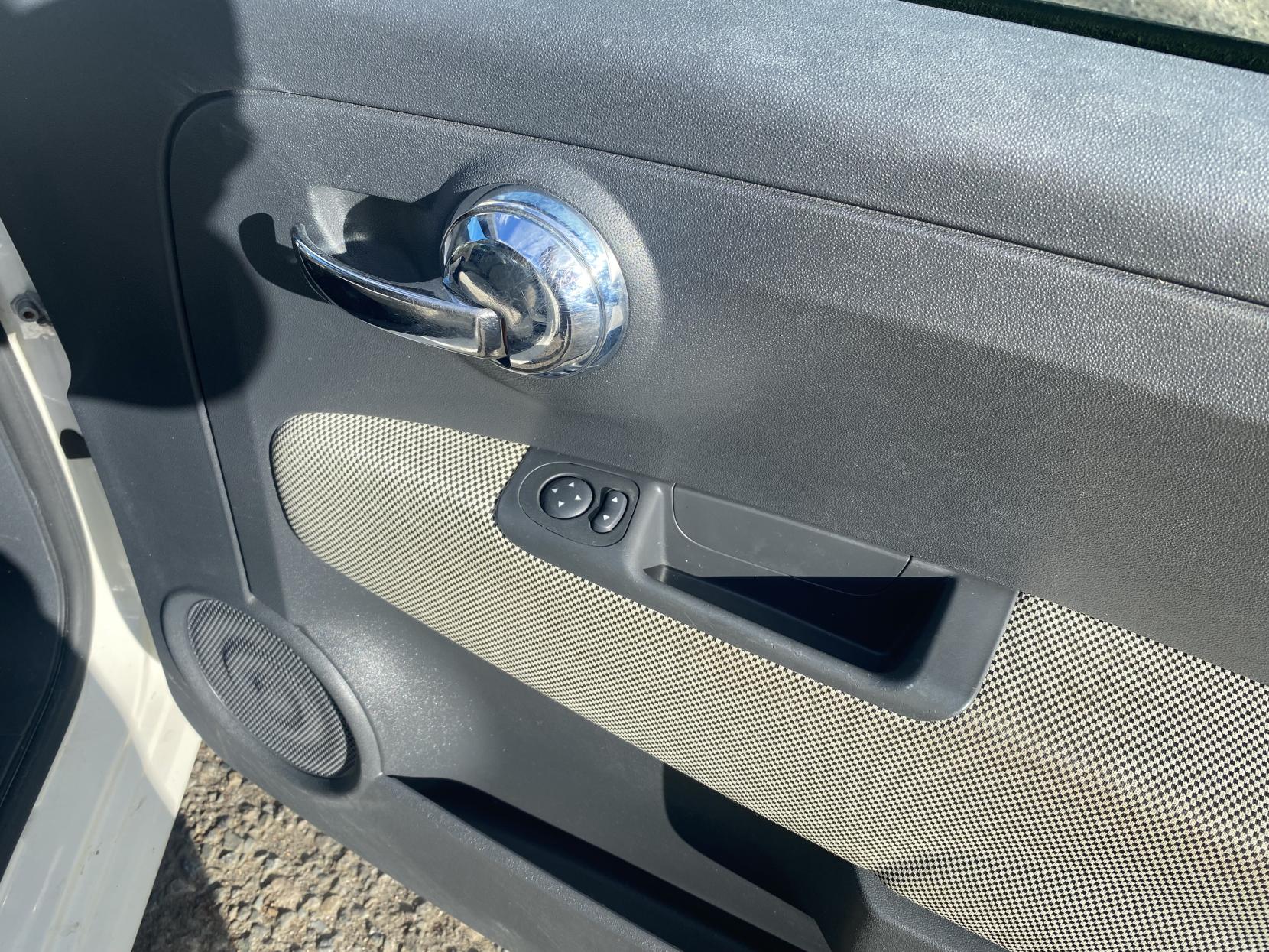 Fiat 500 1.2 Lounge Hatchback 3dr Petrol Manual Euro 5 (s/s) (69 bhp)