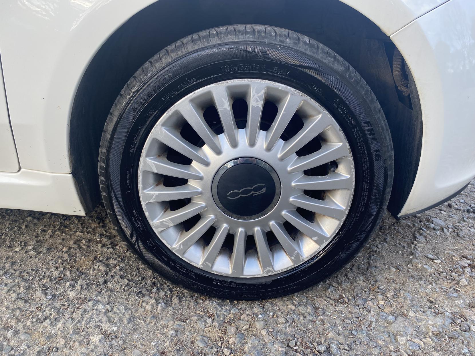 Fiat 500 1.2 Lounge Hatchback 3dr Petrol Manual Euro 5 (s/s) (69 bhp)