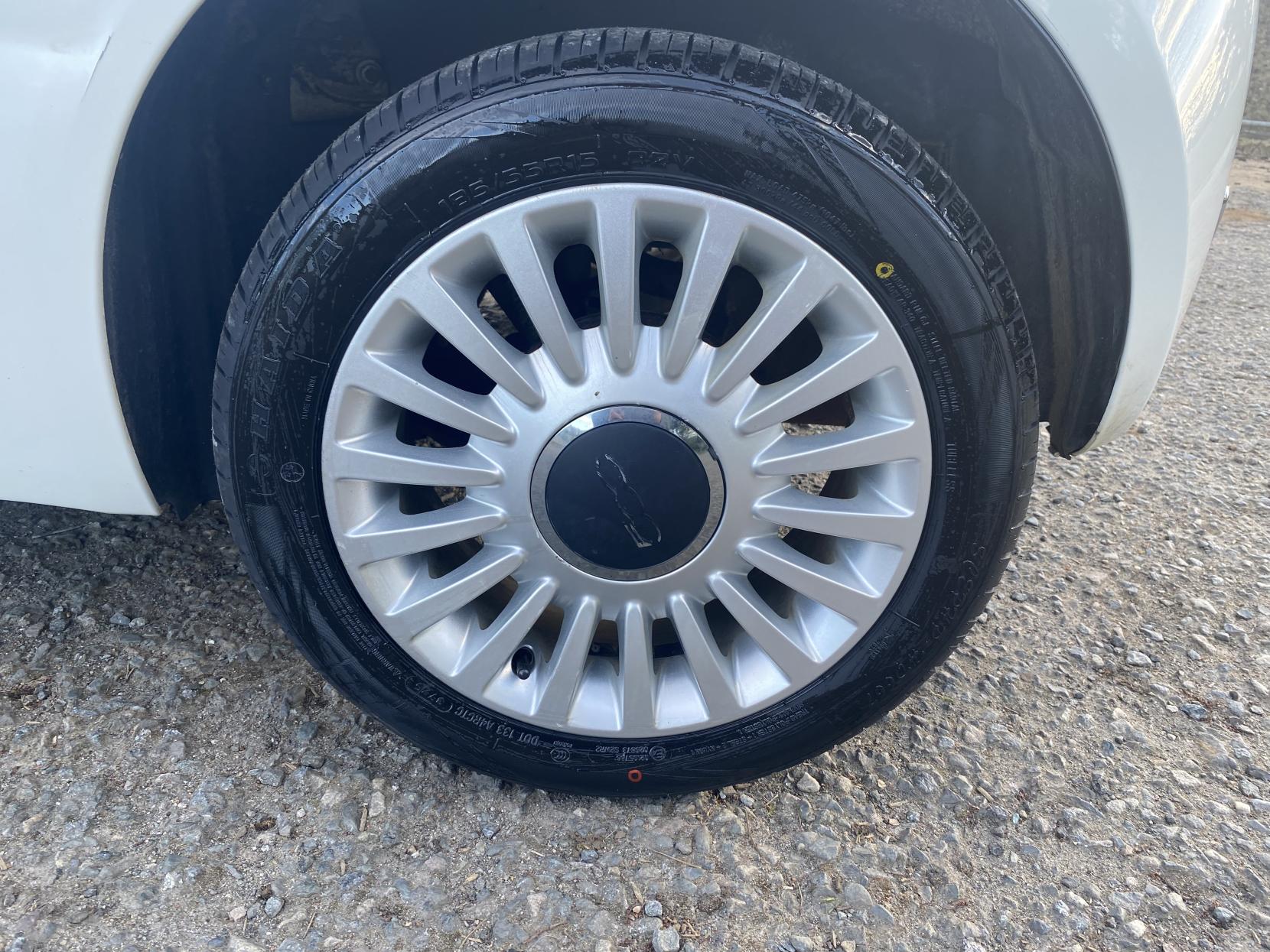 Fiat 500 1.2 Lounge Hatchback 3dr Petrol Manual Euro 5 (s/s) (69 bhp)