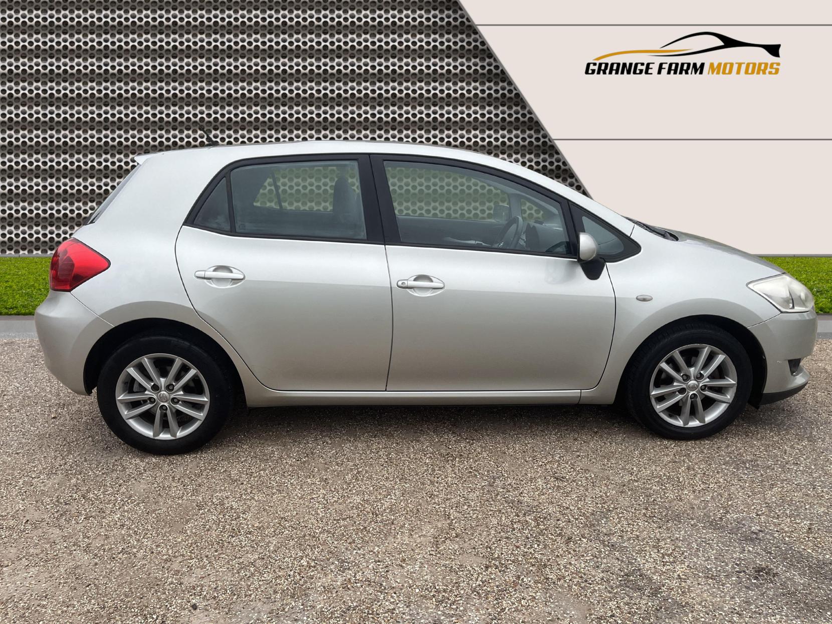 Toyota Auris 1.6 V-Matic TR Hatchback 5dr Petrol Manual (153 g/km, 124 bhp)