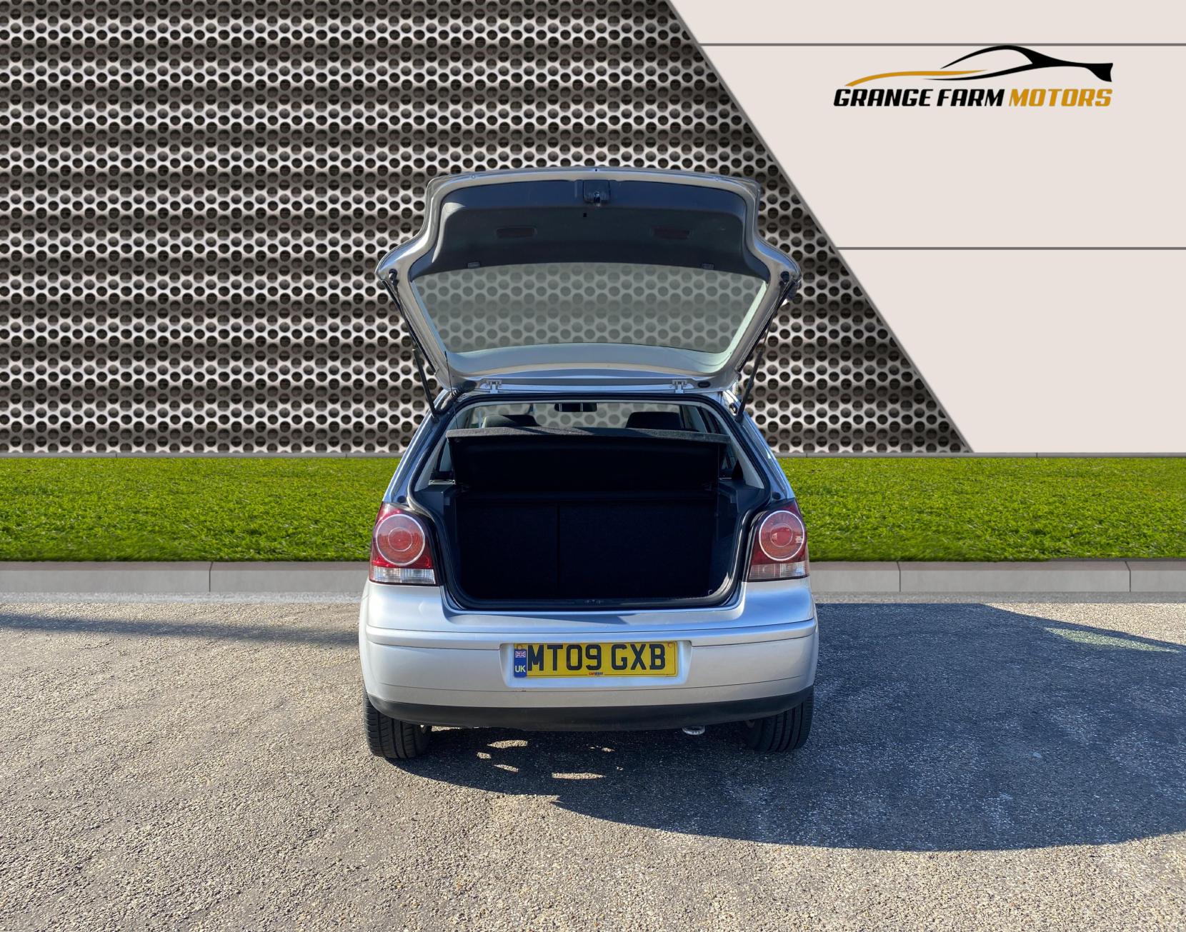 Volkswagen Polo 1.4 Match Hatchback 5dr Petrol Manual (150 g/km, 79 bhp)