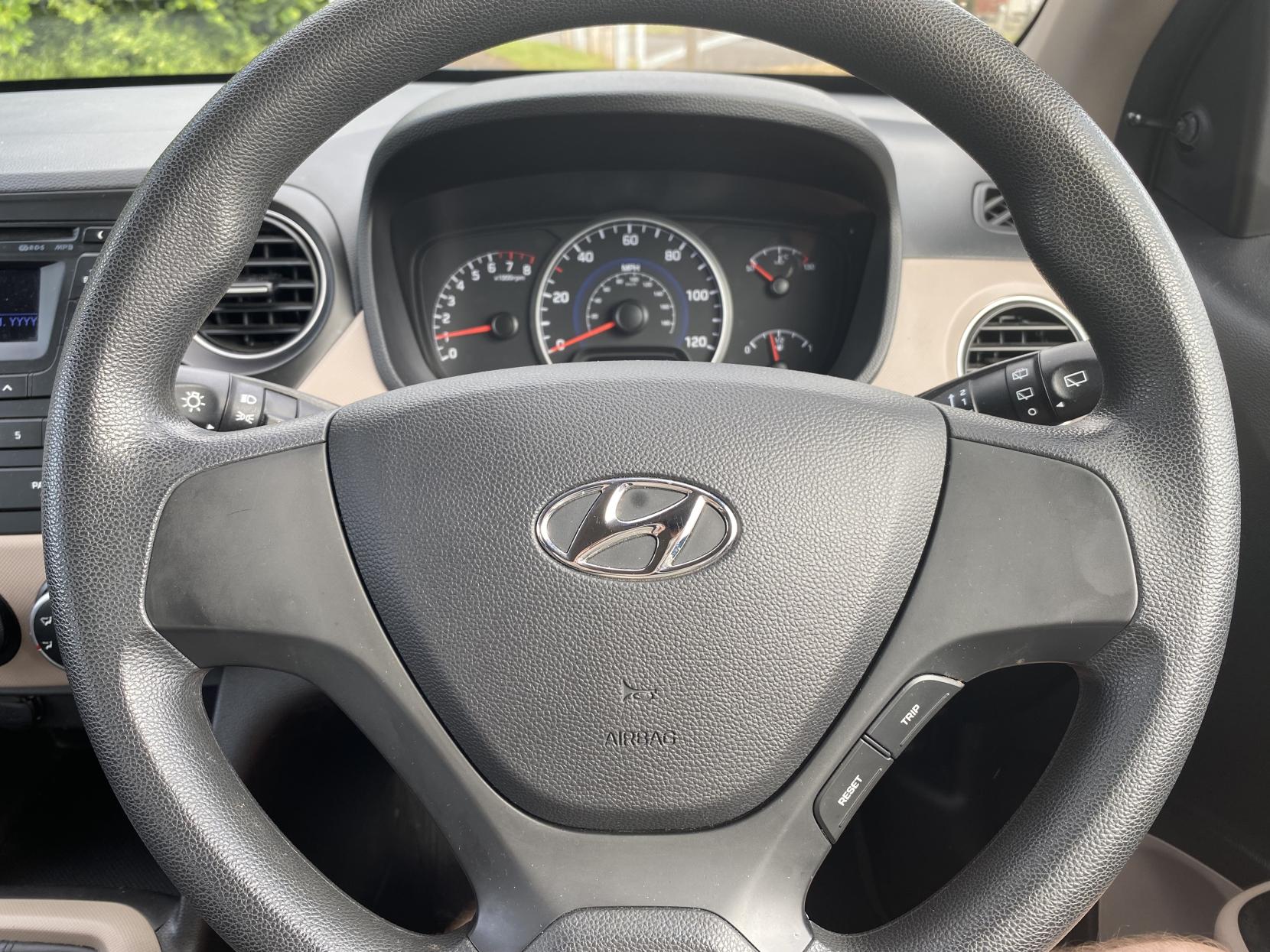 Hyundai i10 1.0 S Air Hatchback 5dr Petrol Manual Euro 5 (66 ps)