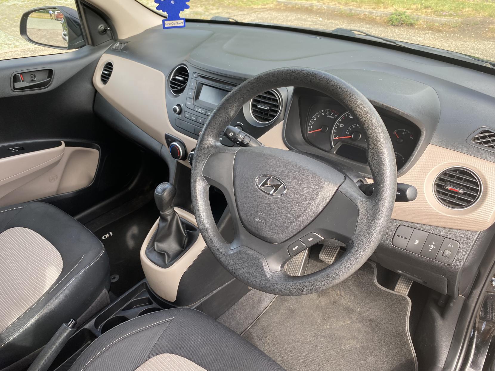 Hyundai i10 1.0 S Air Hatchback 5dr Petrol Manual Euro 5 (66 ps)
