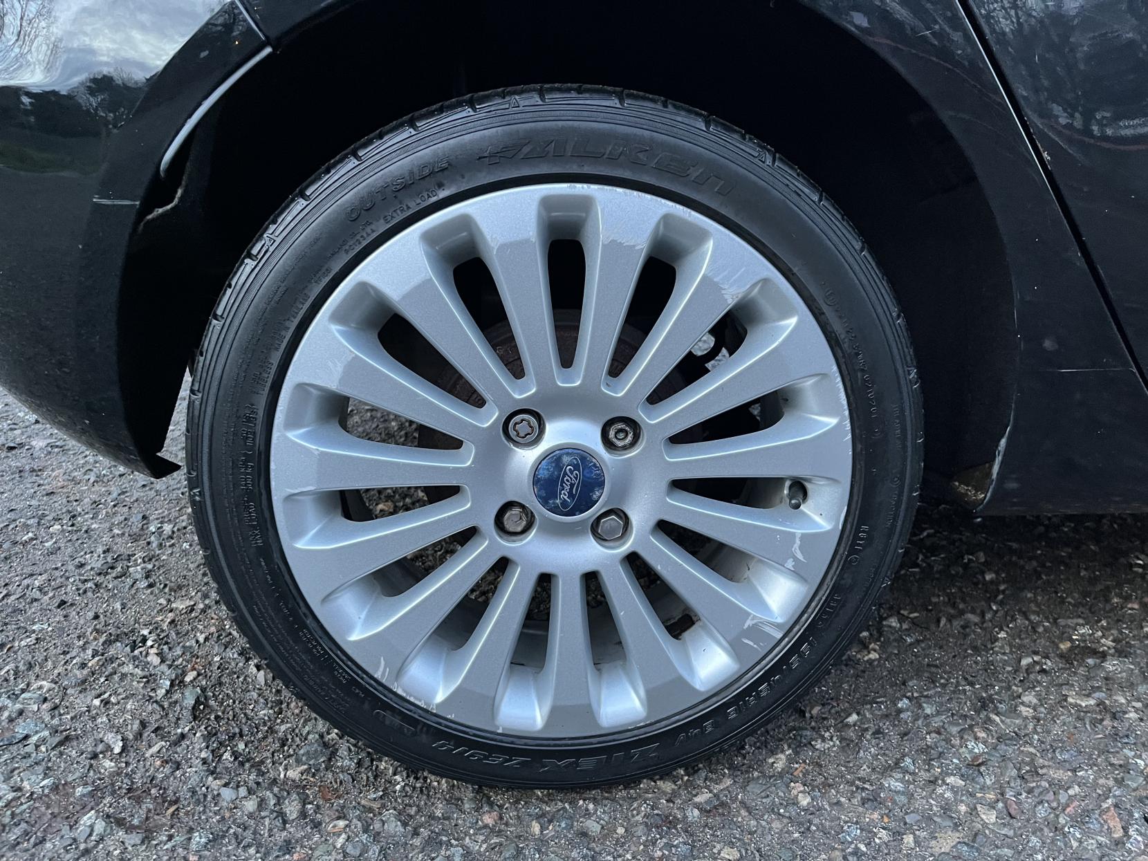 Ford Fiesta 1.4 Titanium Hatchback 5dr Petrol Manual (133 g/km, 94 bhp)