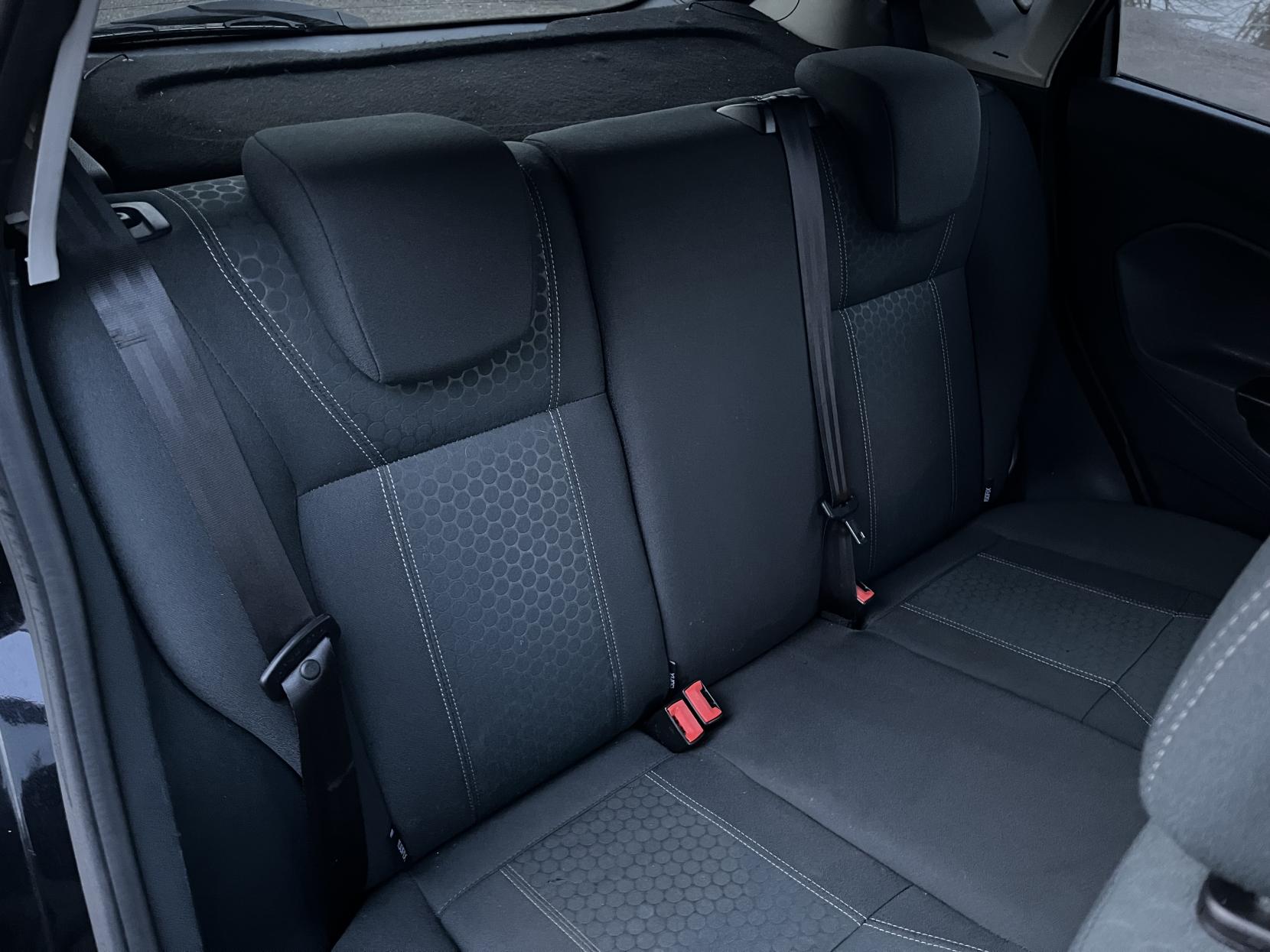 Ford Fiesta 1.4 Titanium Hatchback 5dr Petrol Manual (133 g/km, 94 bhp)