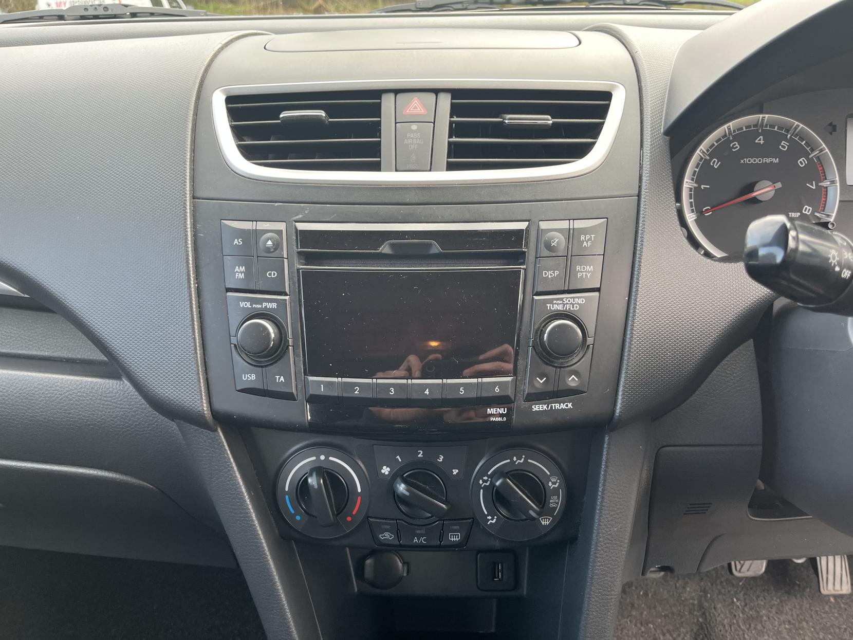 Suzuki Swift 1.2 SZ3 Hatchback 5dr Petrol Manual Euro 5 (94 ps)