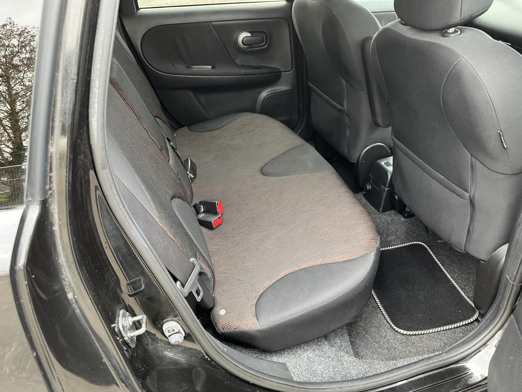 Nissan Note 1.4 16V n-tec Hatchback 5dr Petrol Manual Euro 4 (88 ps)