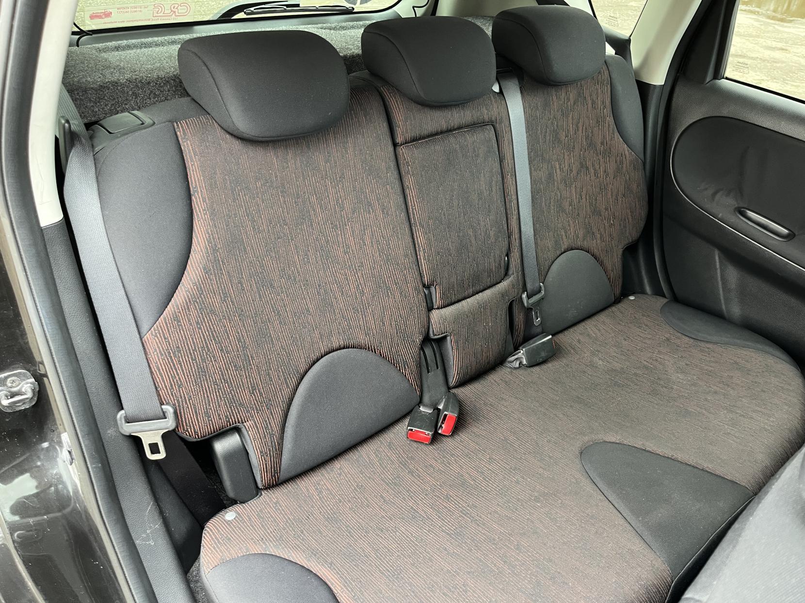 Nissan Note 1.4 16V n-tec Hatchback 5dr Petrol Manual Euro 4 (88 ps)