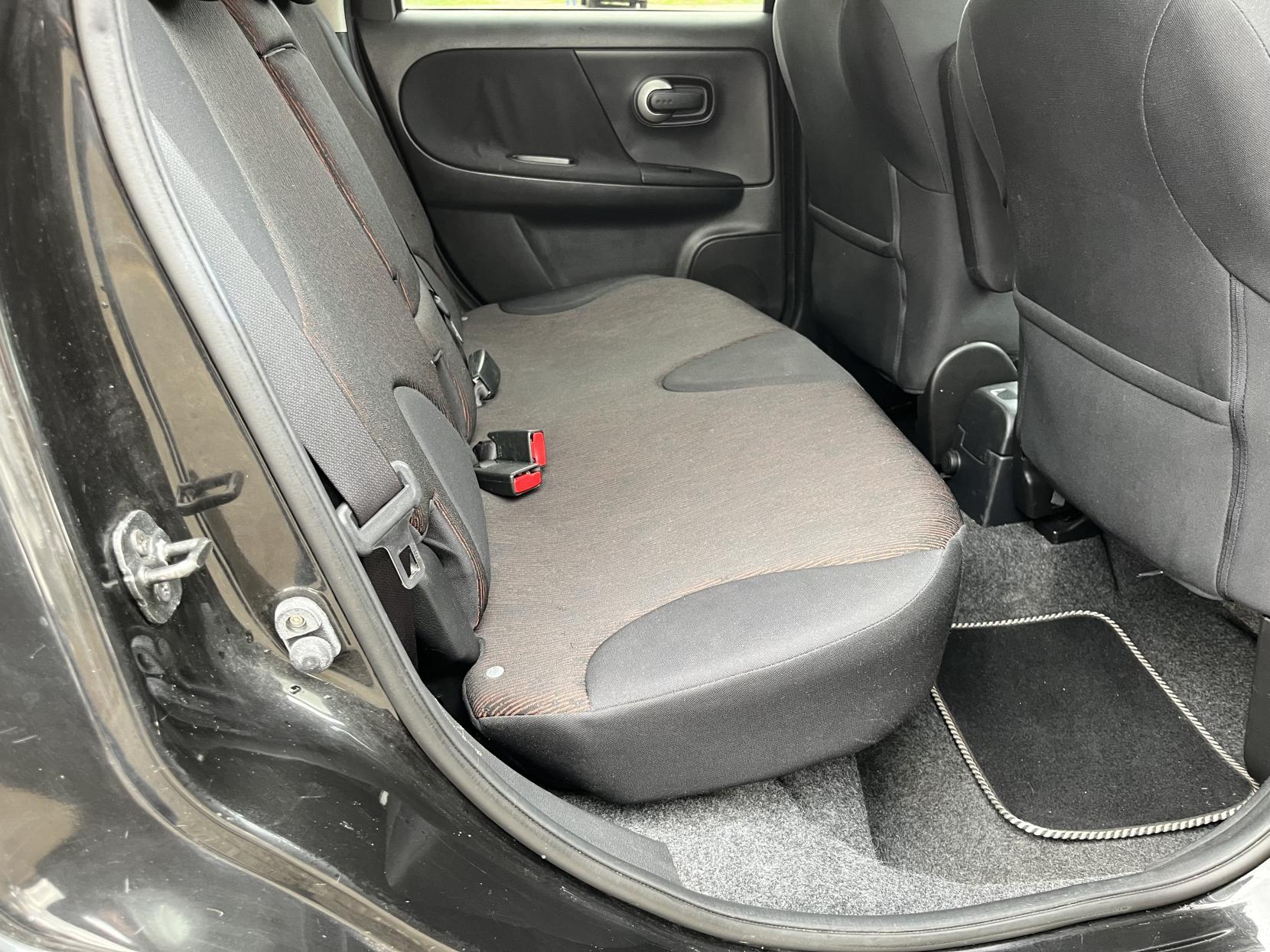 Nissan Note 1.4 16V n-tec Hatchback 5dr Petrol Manual Euro 4 (88 ps)