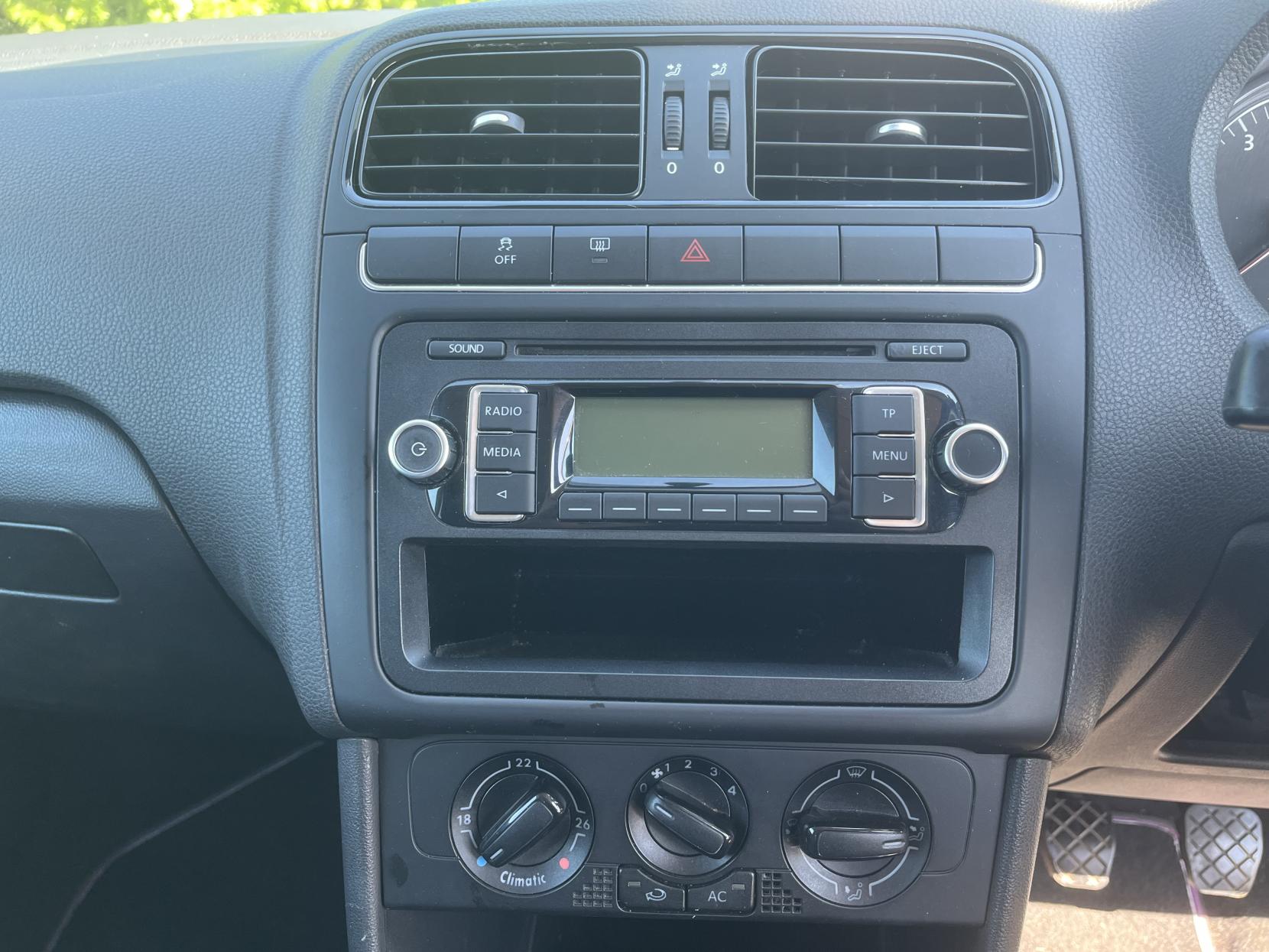 Volkswagen Polo 1.2 S Hatchback 3dr Petrol Manual Euro 5 (A/C) (60 ps)