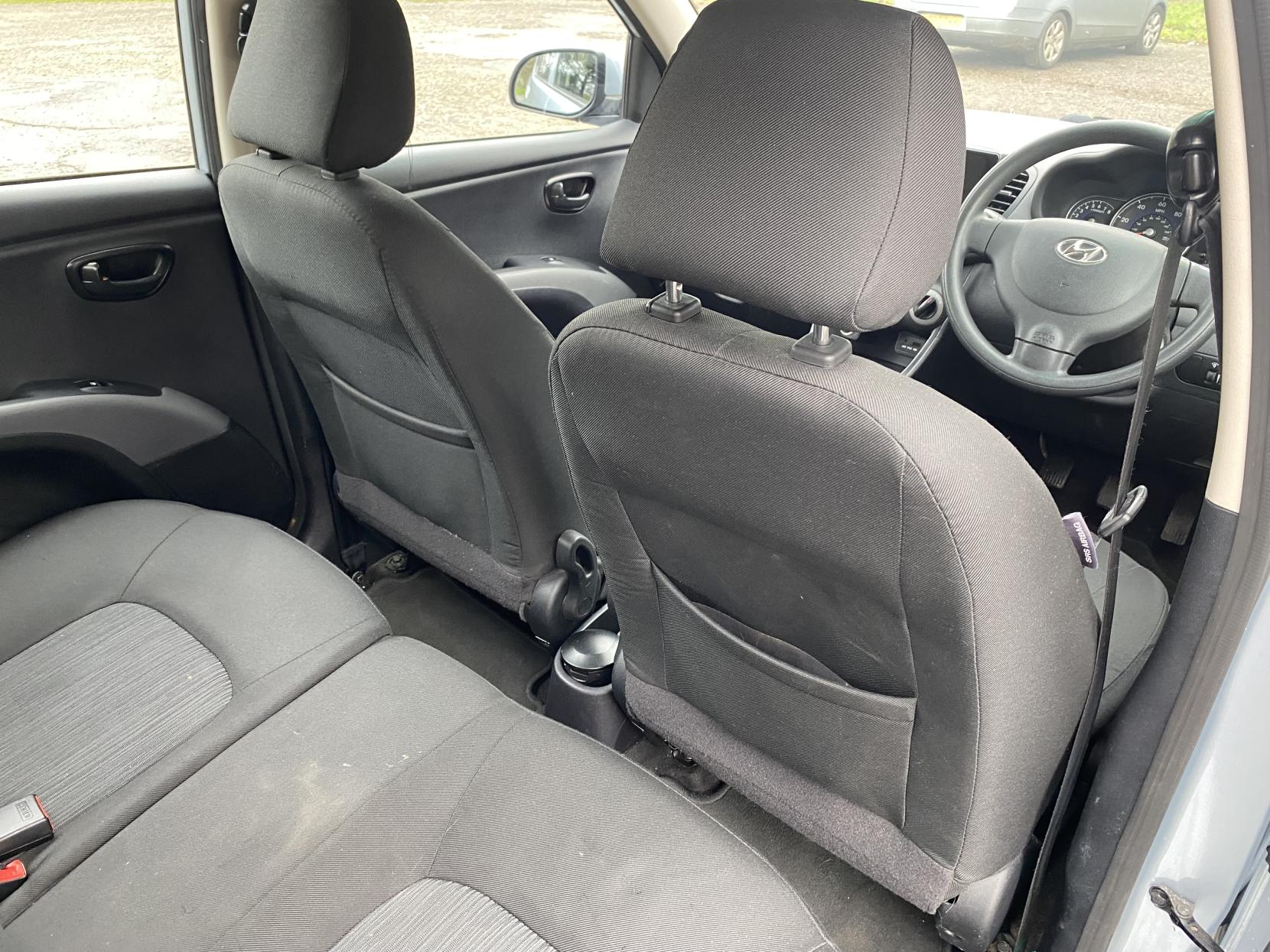 Hyundai i10 1.2 Active Hatchback 5dr Petrol Manual Euro 5 (85 bhp)