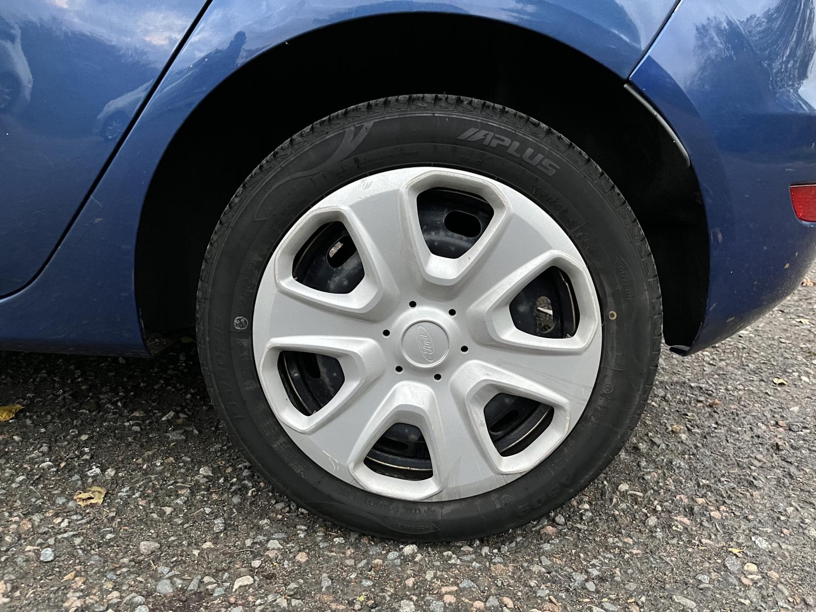 Ford Fiesta 1.25 Style Hatchback 5dr Petrol Manual (128 g/km, 59 bhp)