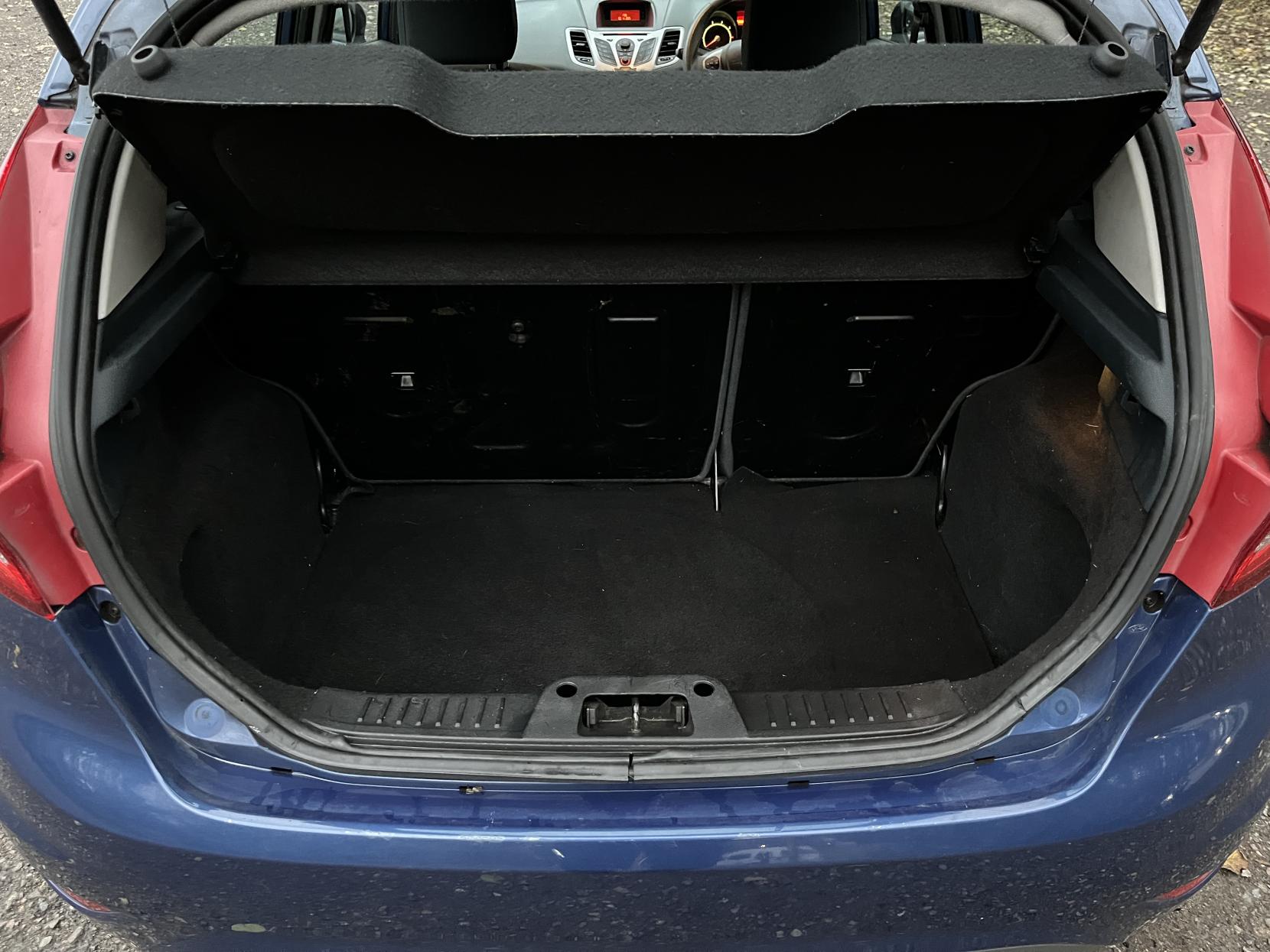 Ford Fiesta 1.25 Style Hatchback 5dr Petrol Manual (128 g/km, 59 bhp)