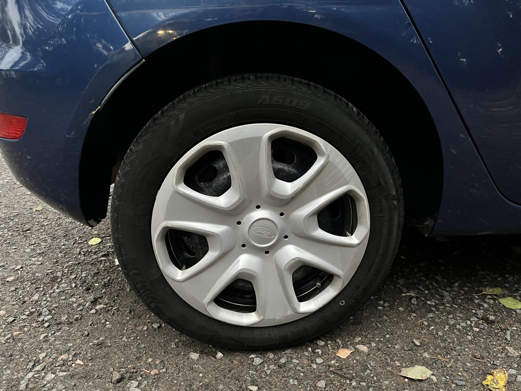 Ford Fiesta 1.25 Style Hatchback 5dr Petrol Manual (128 g/km, 59 bhp)