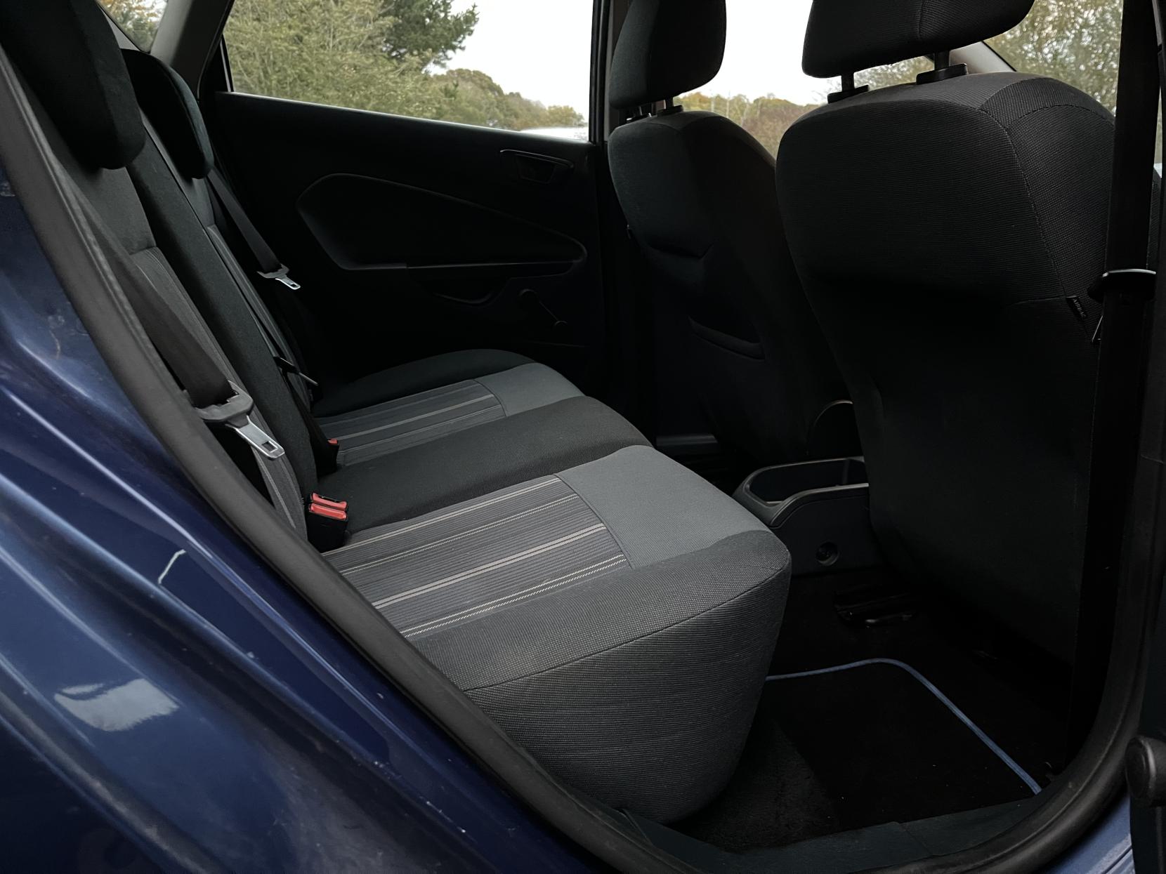 Ford Fiesta 1.25 Style Hatchback 5dr Petrol Manual (128 g/km, 59 bhp)