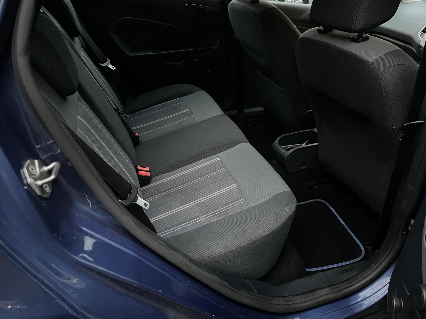 Ford Fiesta 1.25 Style Hatchback 5dr Petrol Manual (128 g/km, 59 bhp)