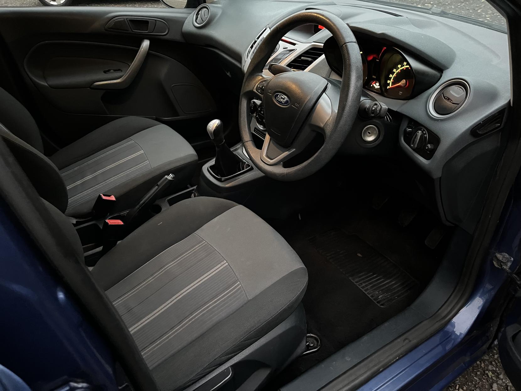 Ford Fiesta 1.25 Style Hatchback 5dr Petrol Manual (128 g/km, 59 bhp)