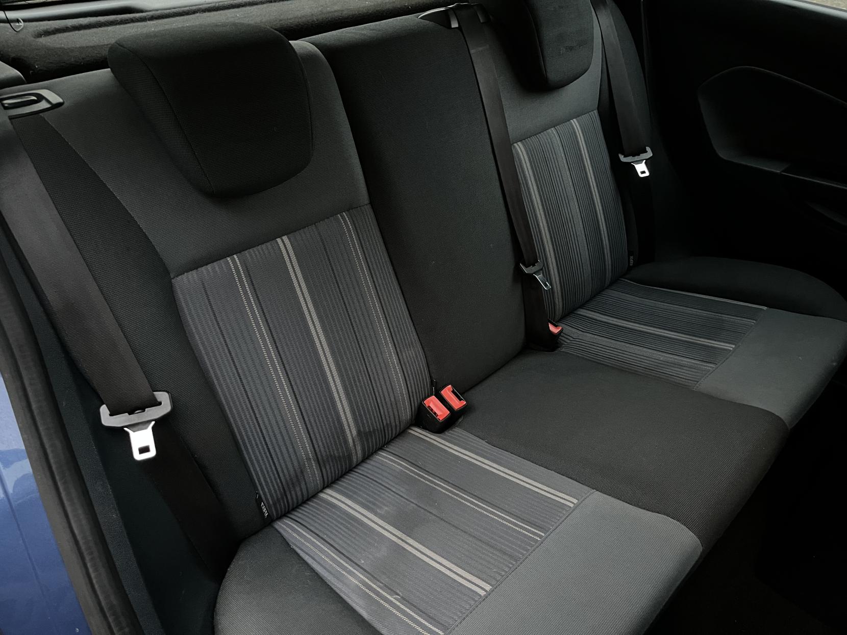 Ford Fiesta 1.25 Style Hatchback 5dr Petrol Manual (128 g/km, 59 bhp)