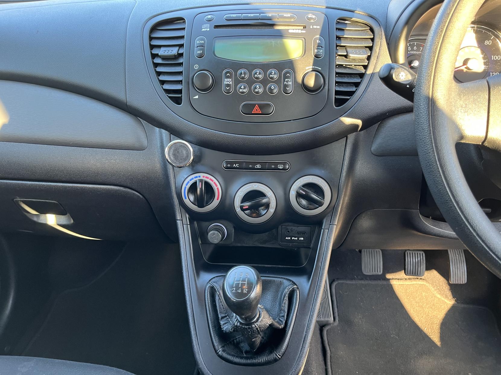 Hyundai i10 1.2 Active Hatchback 5dr Petrol Manual Euro 5 (85 bhp)