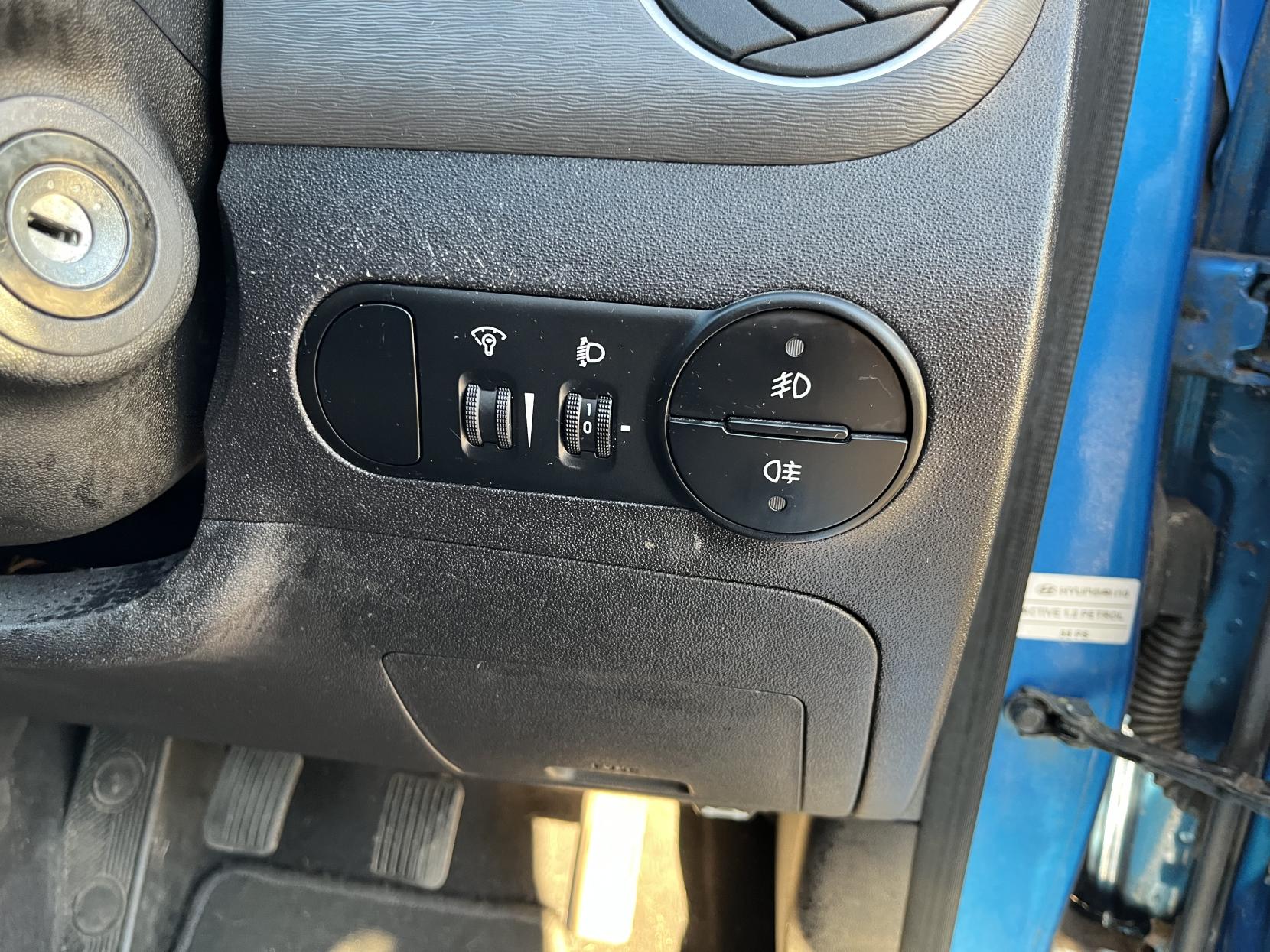 Hyundai i10 1.2 Active Hatchback 5dr Petrol Manual Euro 5 (85 bhp)