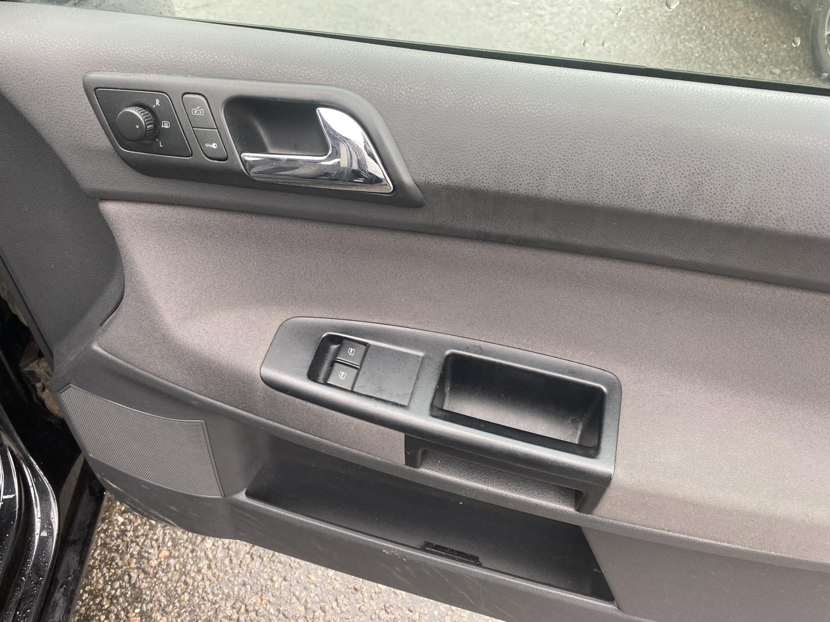 Volkswagen Polo 1.2 Match Hatchback 3dr Petrol Manual (138 g/km, 70 bhp)