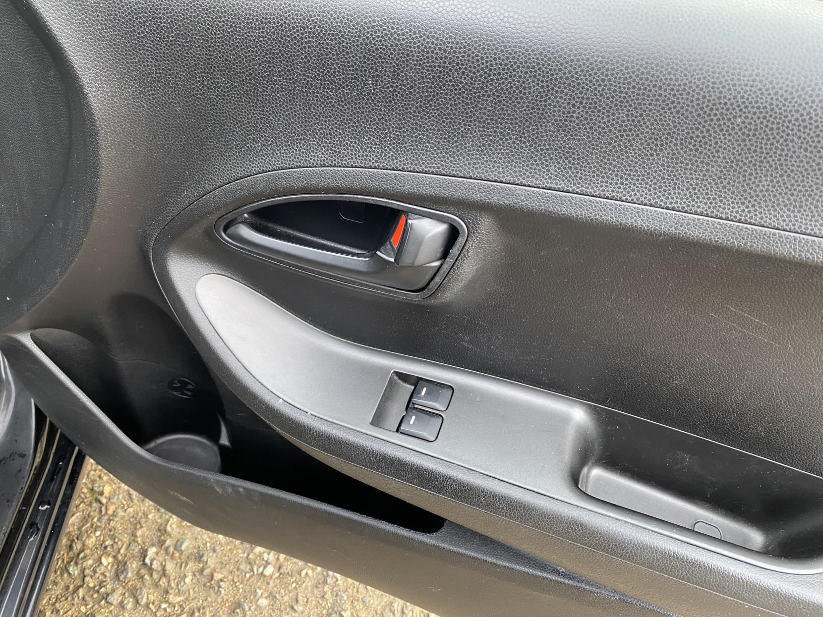 Kia Picanto 1.0 1 Hatchback 5dr Petrol Manual Euro 5 (68 bhp)