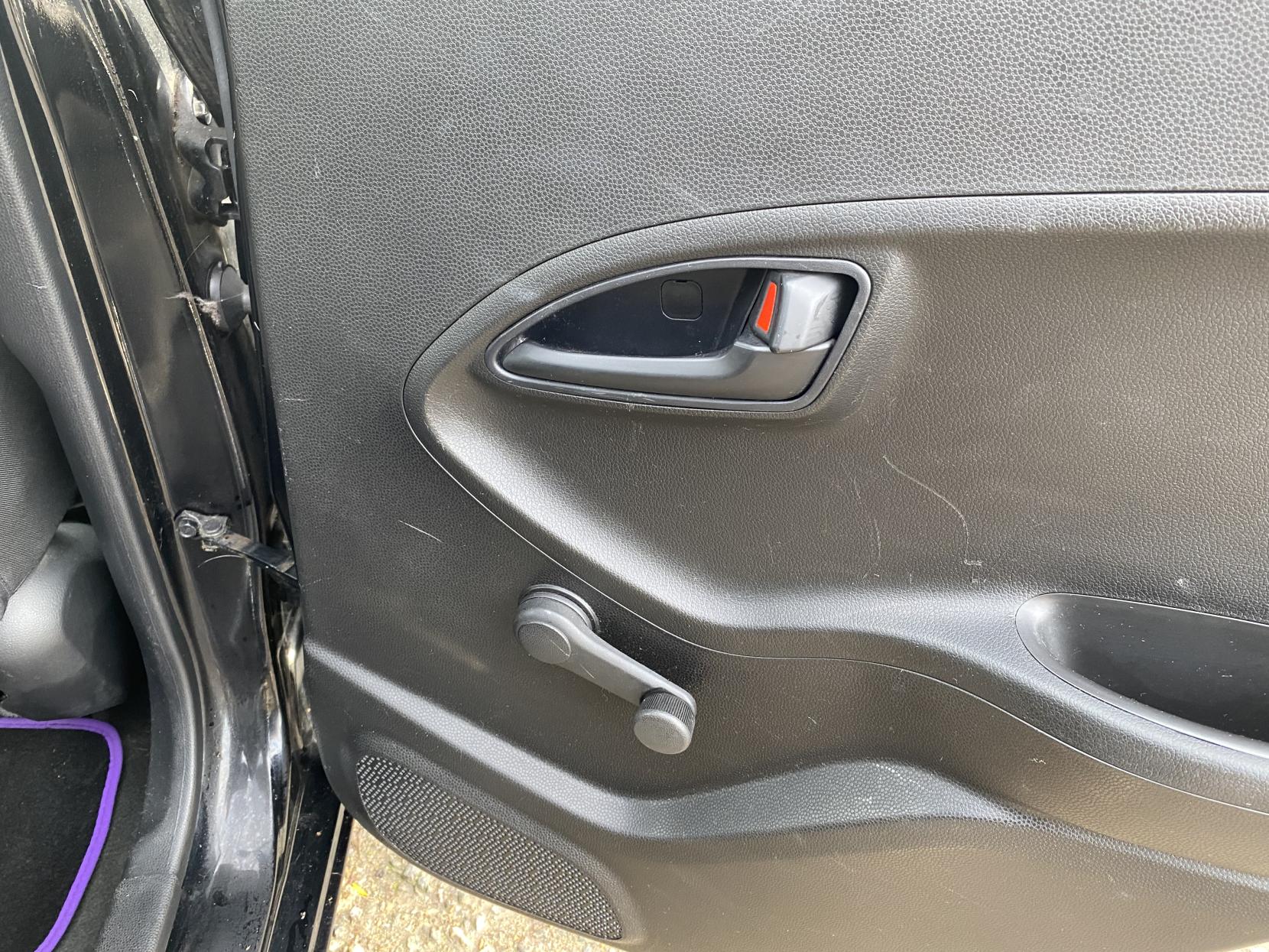 Kia Picanto 1.0 1 Hatchback 5dr Petrol Manual Euro 5 (68 bhp)