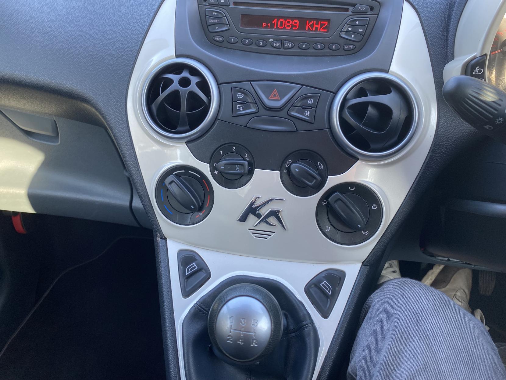 Ford Ka 1.2 Zetec Hatchback 3dr Petrol Manual Euro 4 (69 ps)